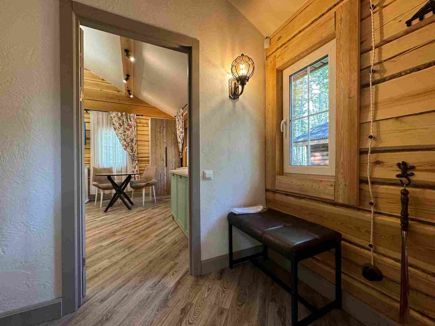 Опята с двуспальной кроватью