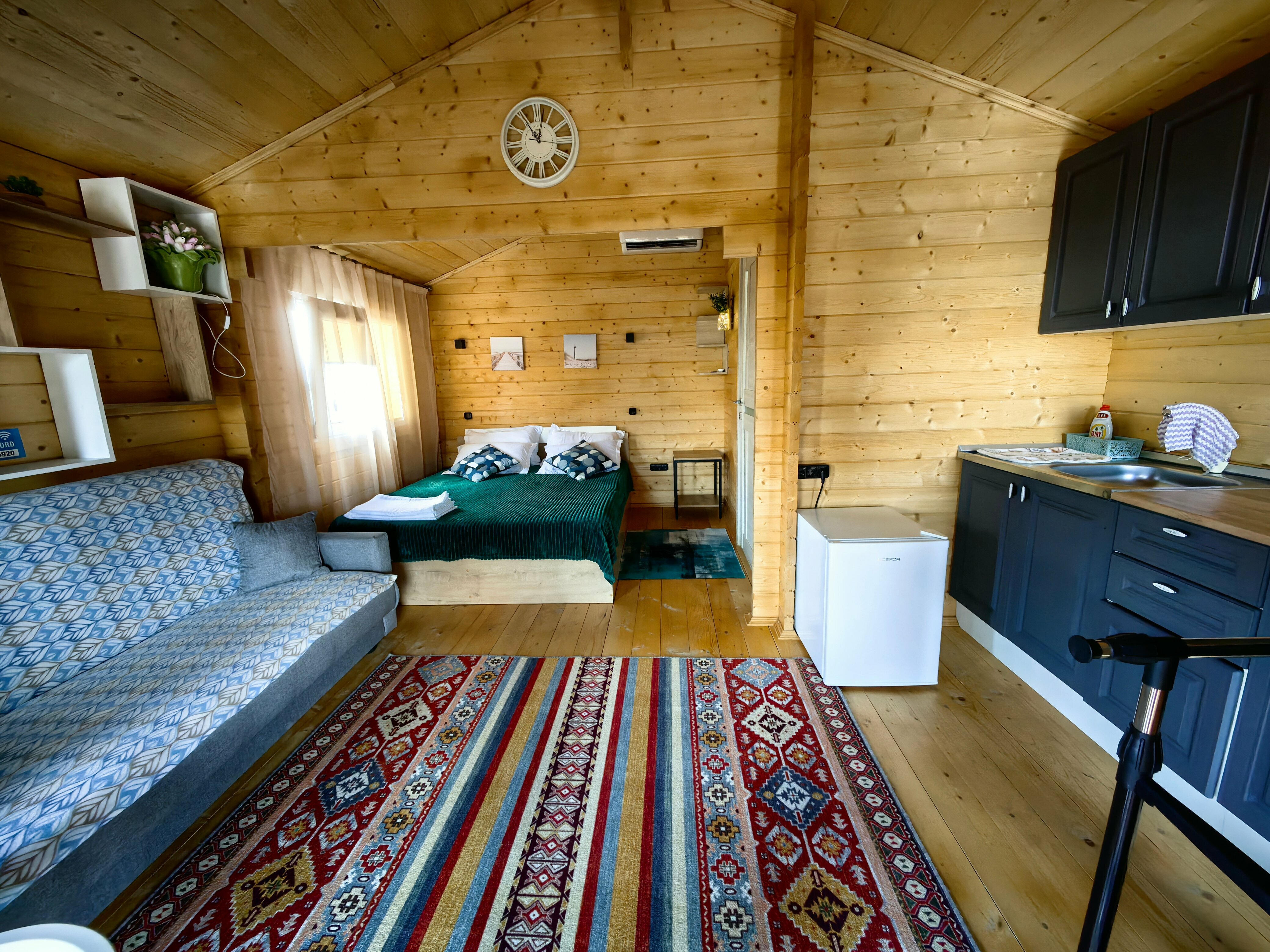 Четырехместный номер с душем