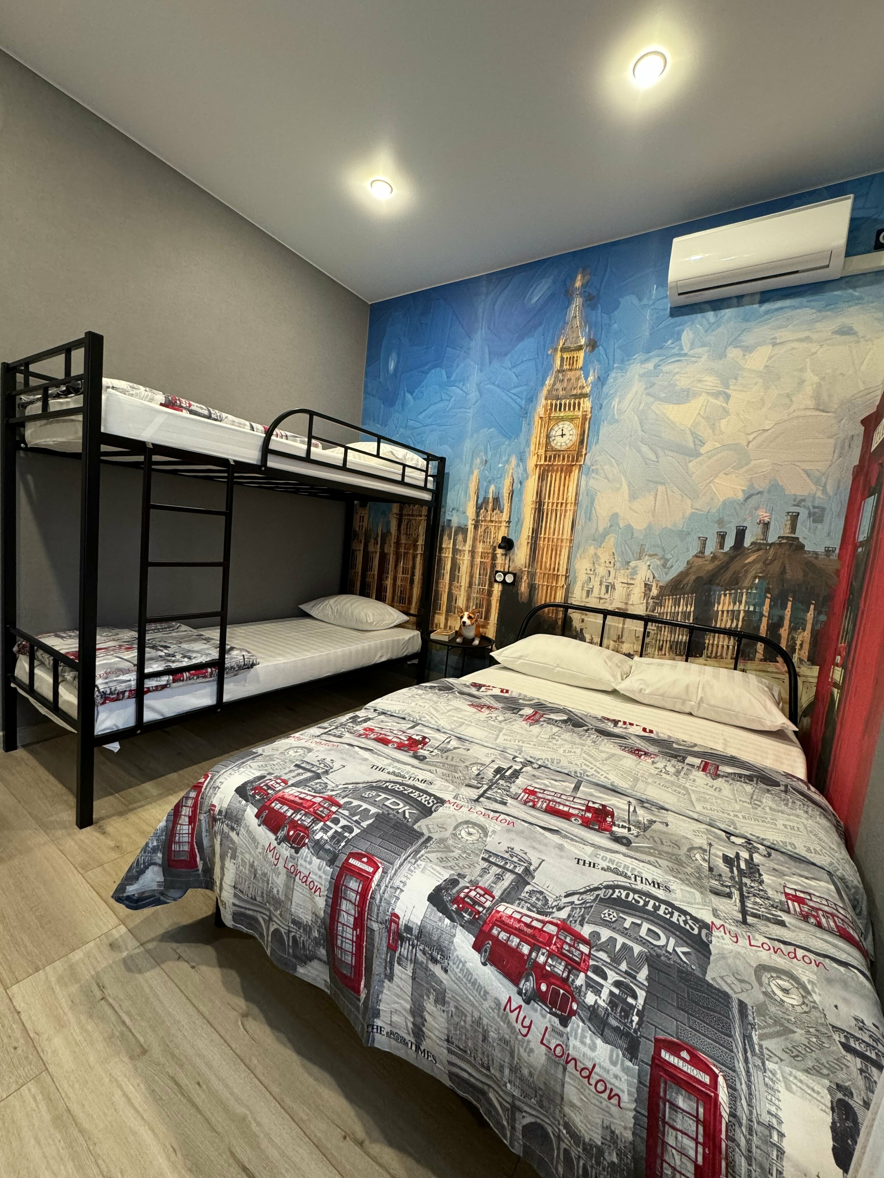 Четырехместный номер с душем