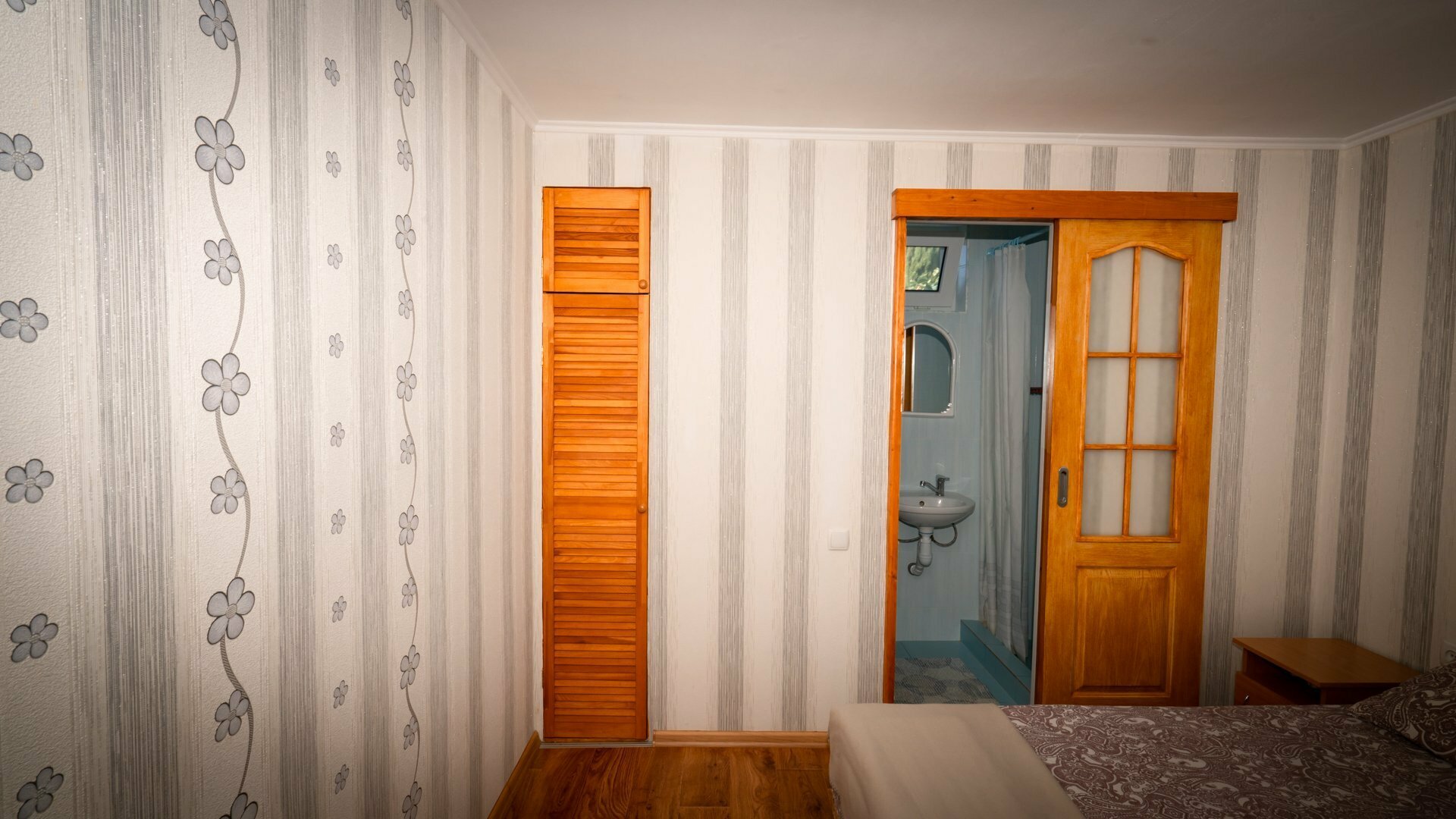 Двухместный номер с 2 отдельными кроватями и душем