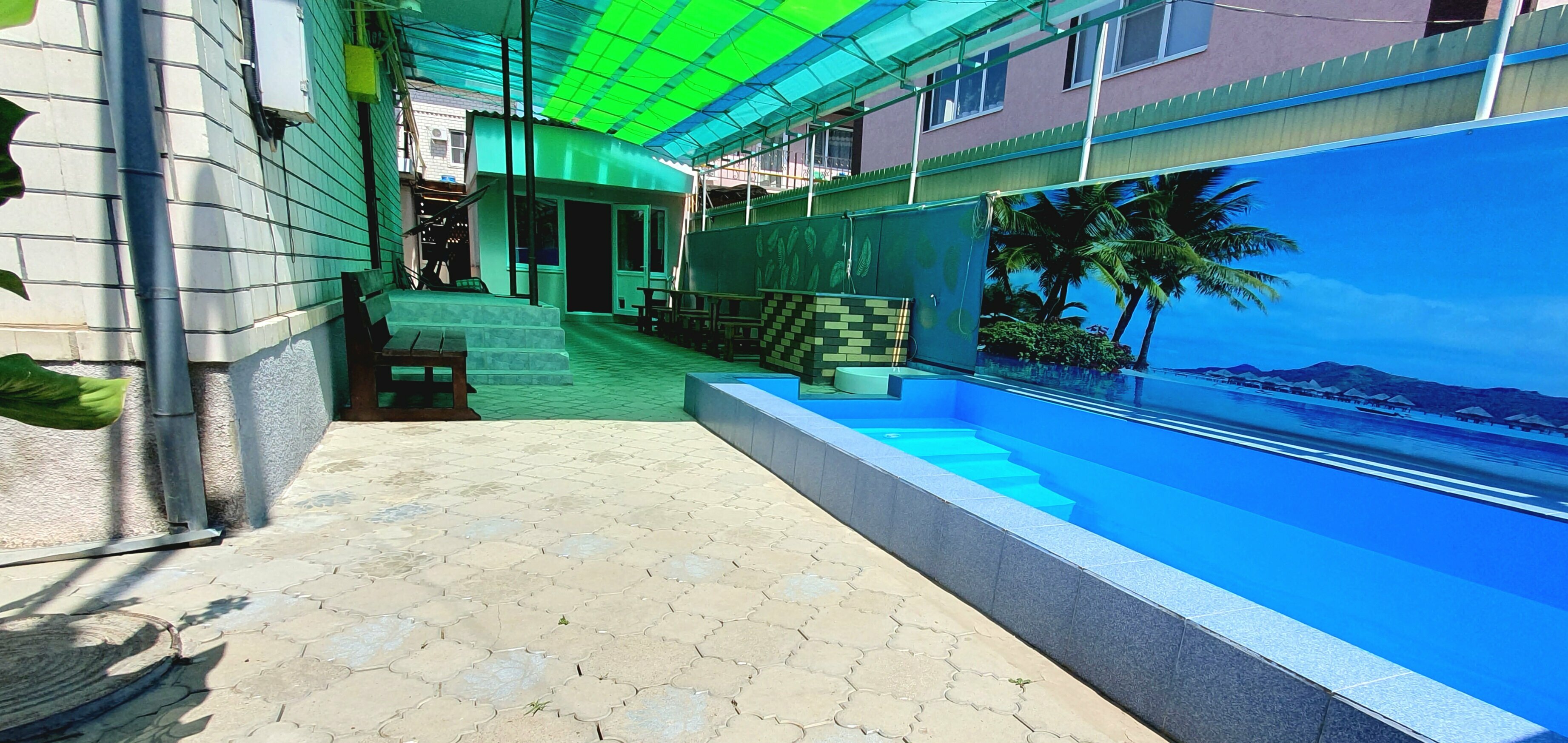 Четырехместный номер с балконом