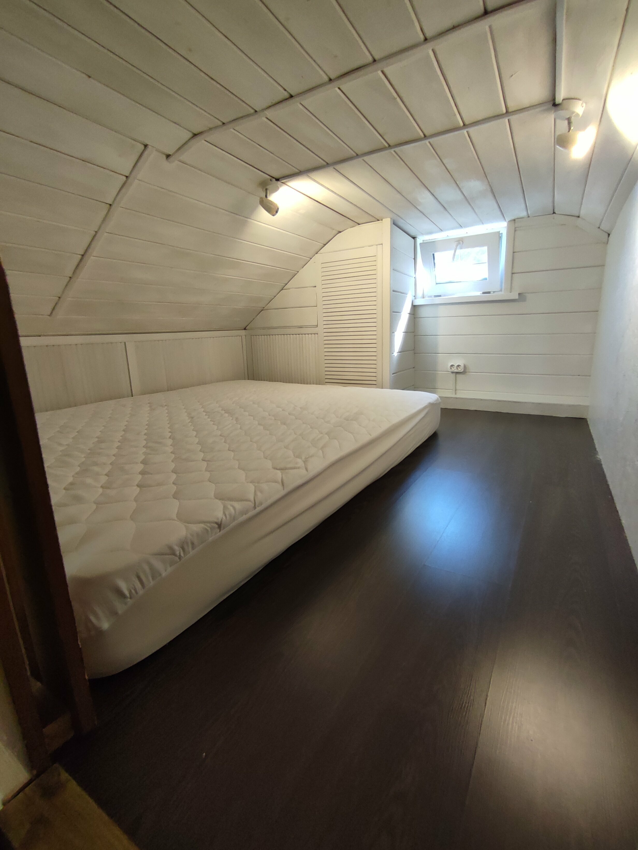 Дом с собственным бассейном