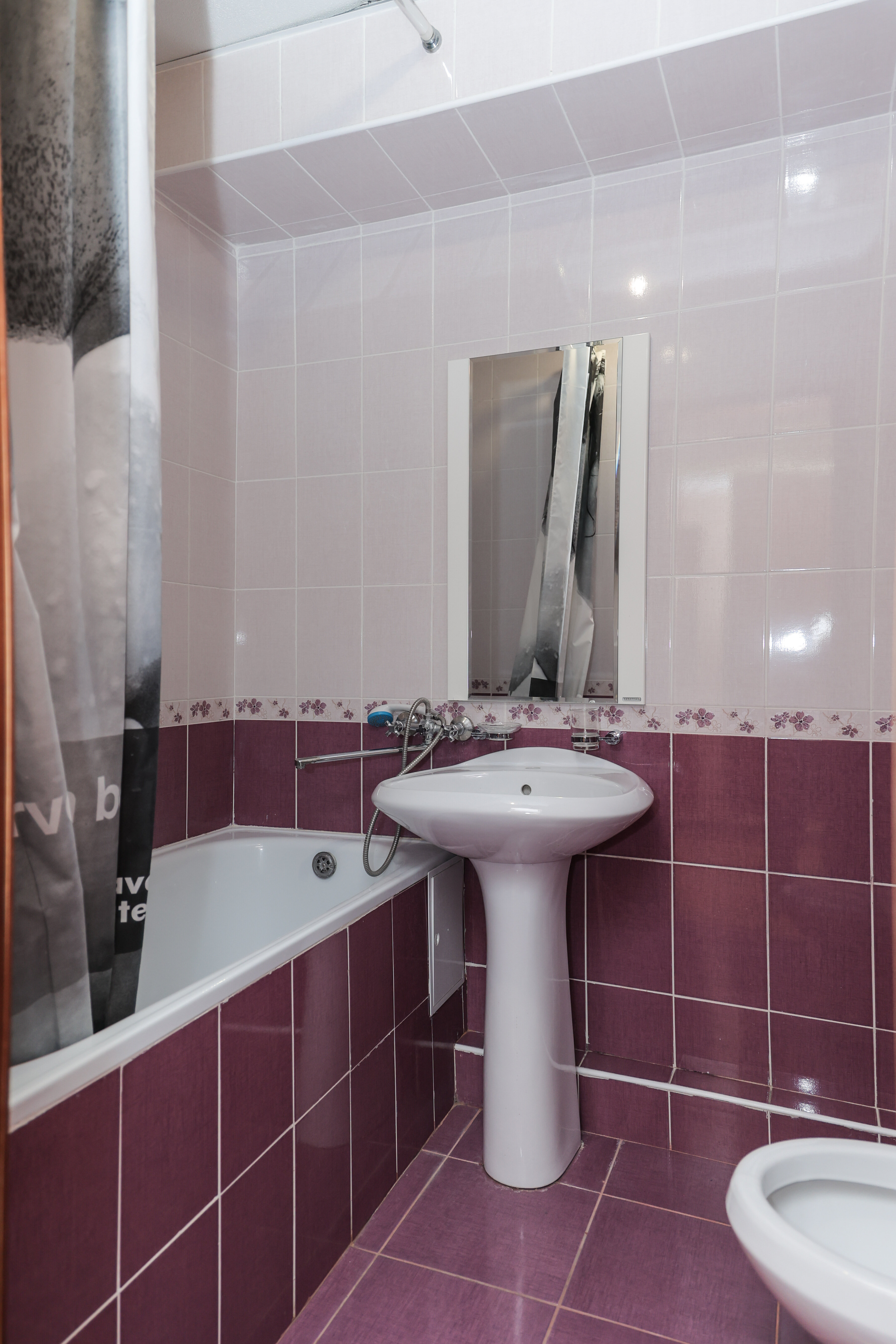 Cемейный номер с собственной ванной комнатой