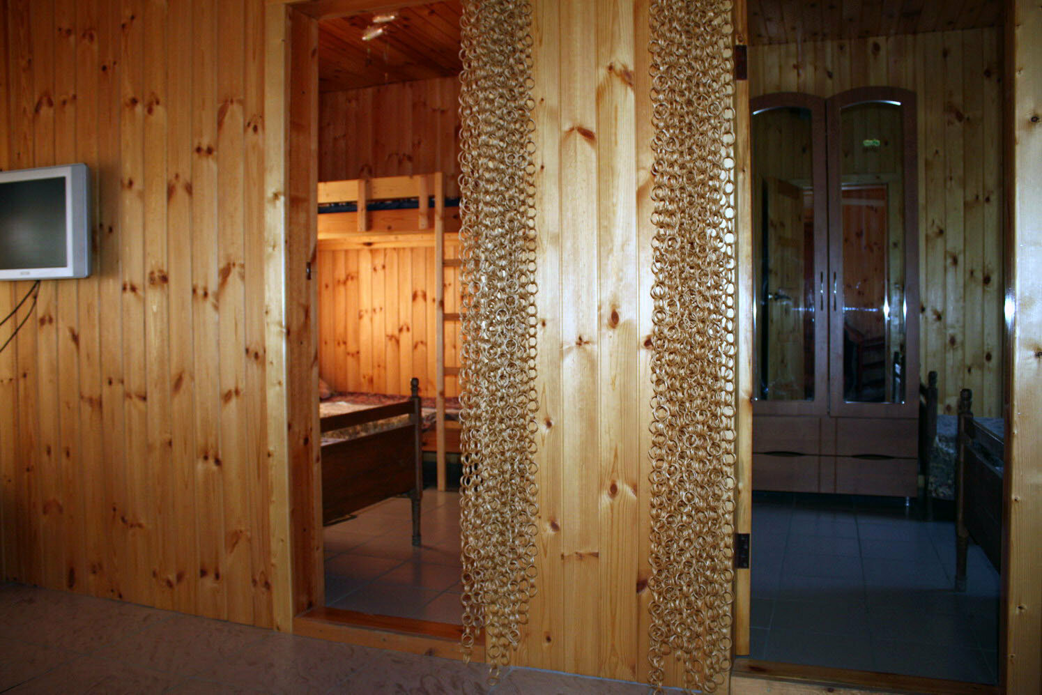 Семейный номер с видом на сад