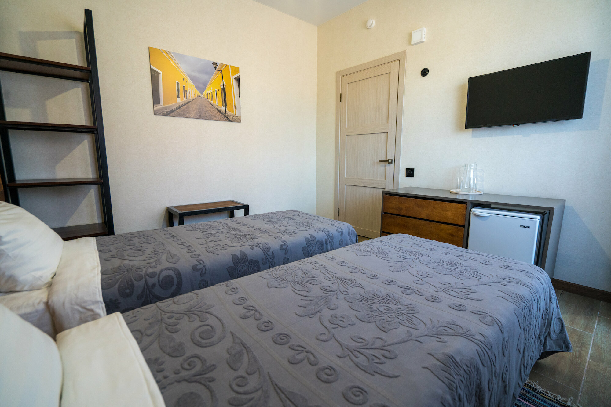 Двухместный номер с 2 отдельными кроватями и балконом