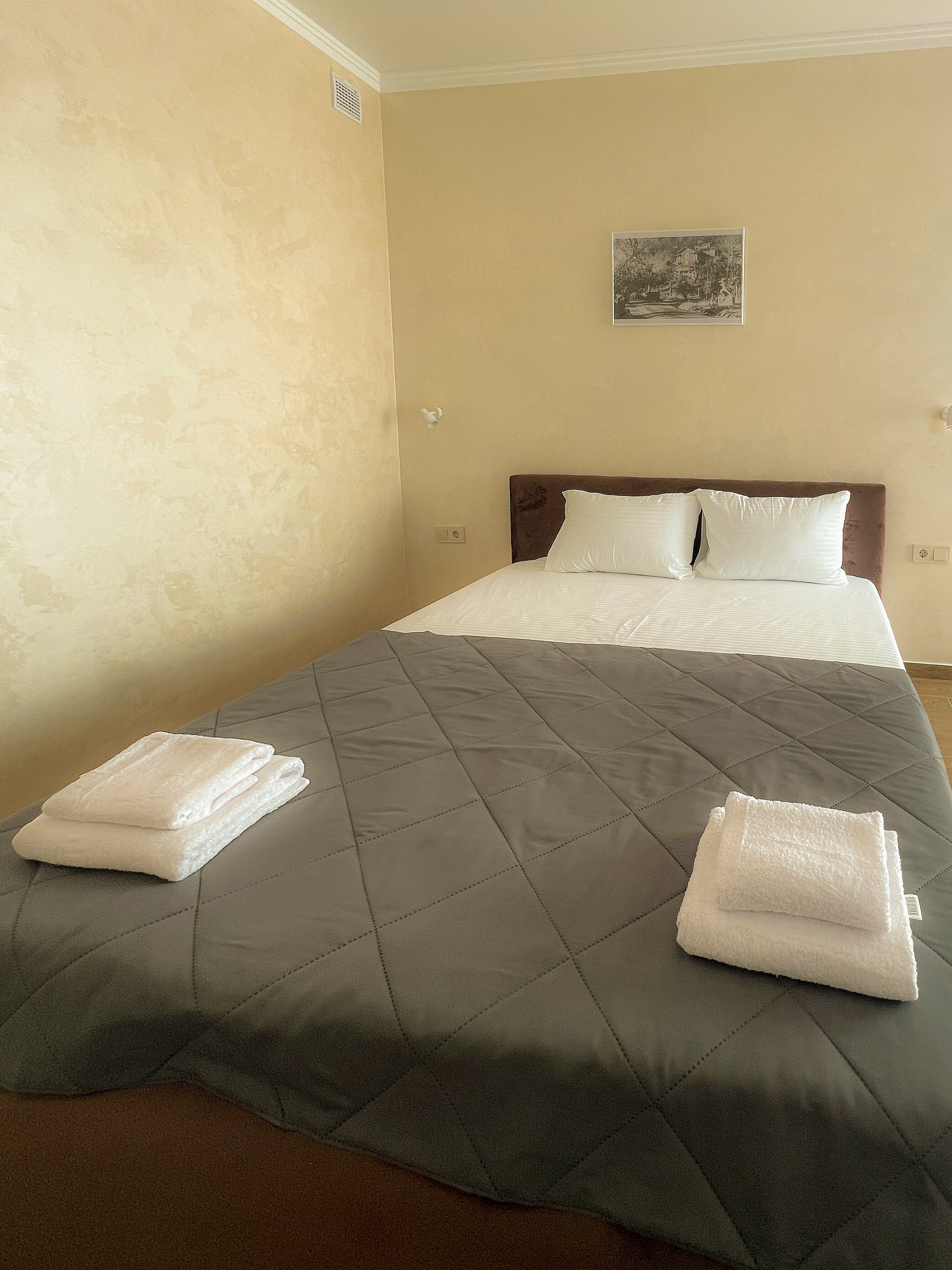 Четырехместный номер с видом на сад