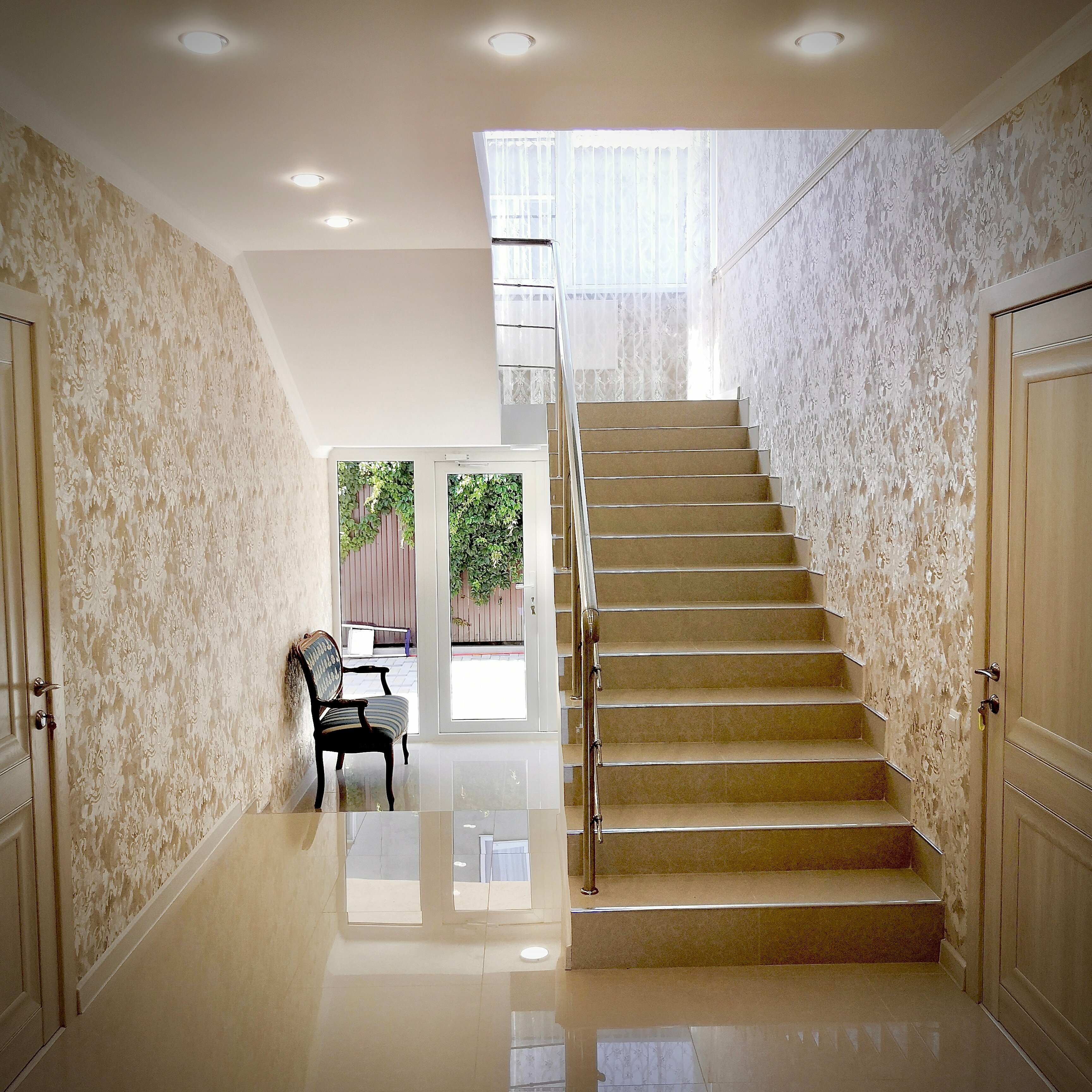 Апартаменты с балконом