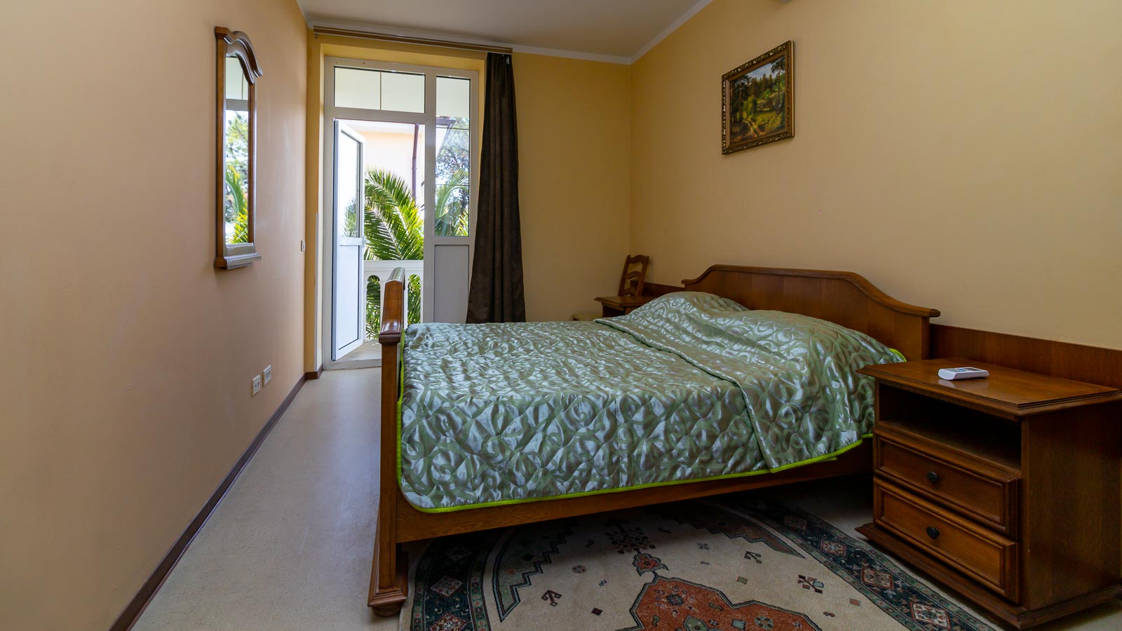 Апартаменты с балконом