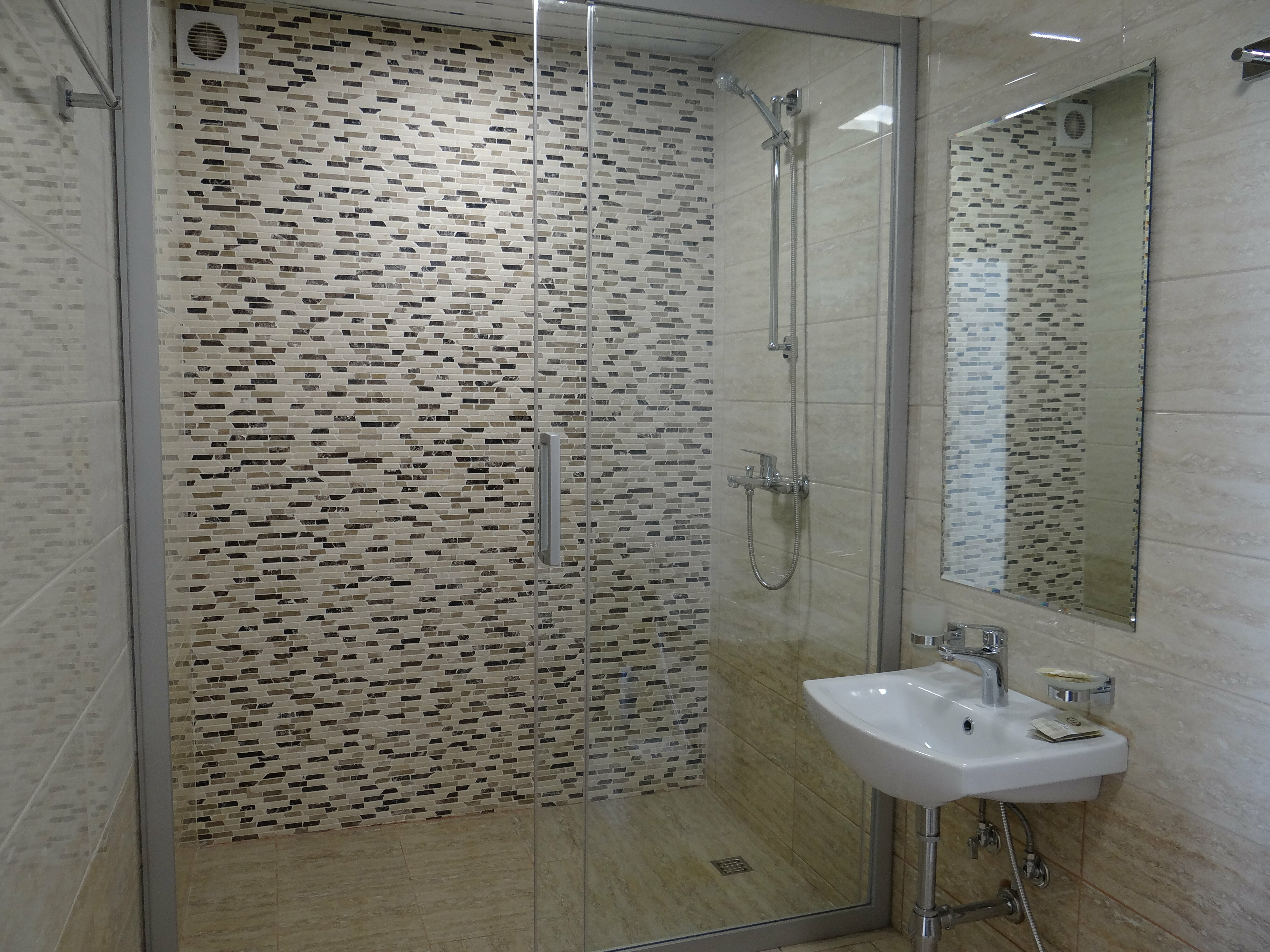 Улучшенный семейный номер