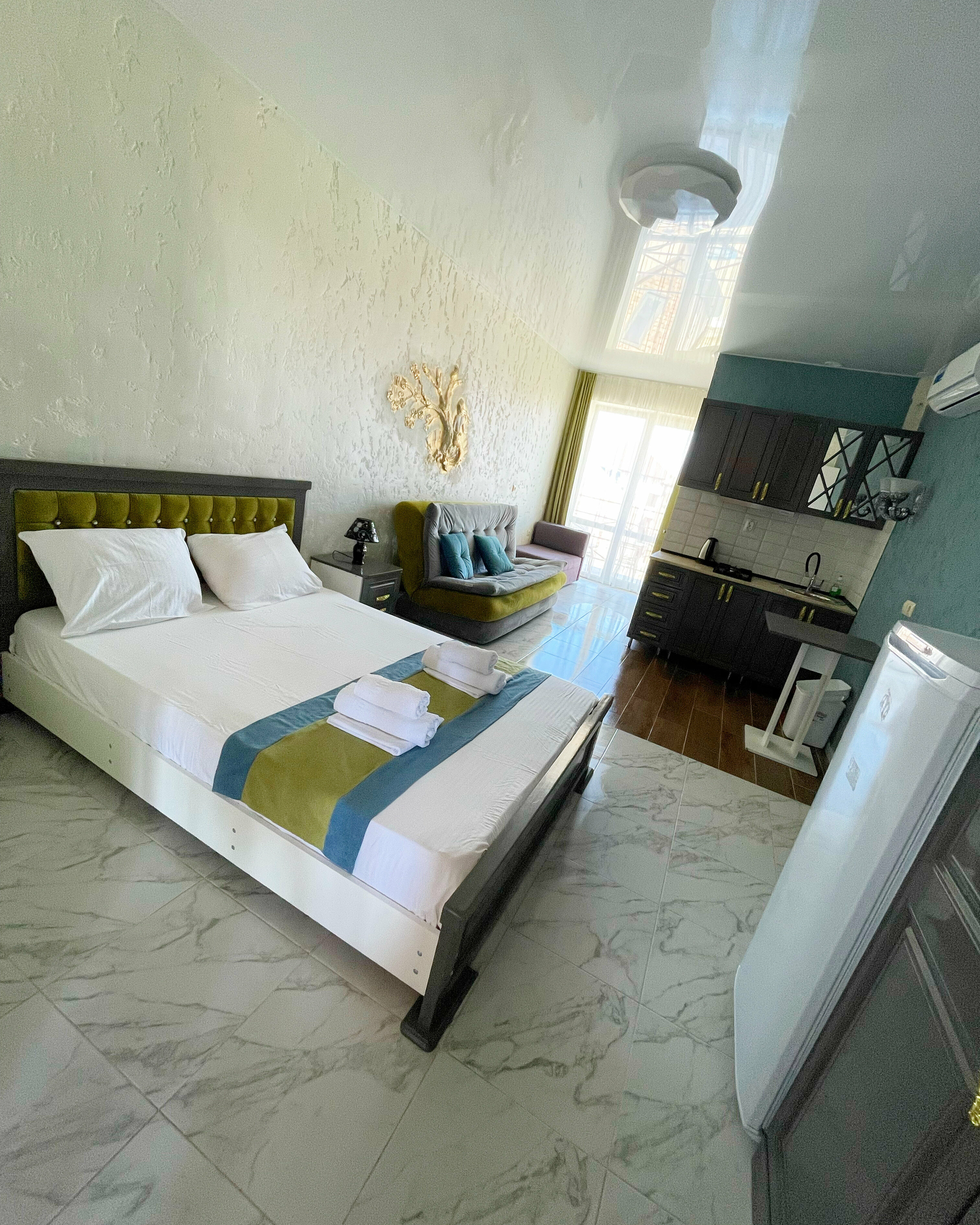 Номер-студия с балконом