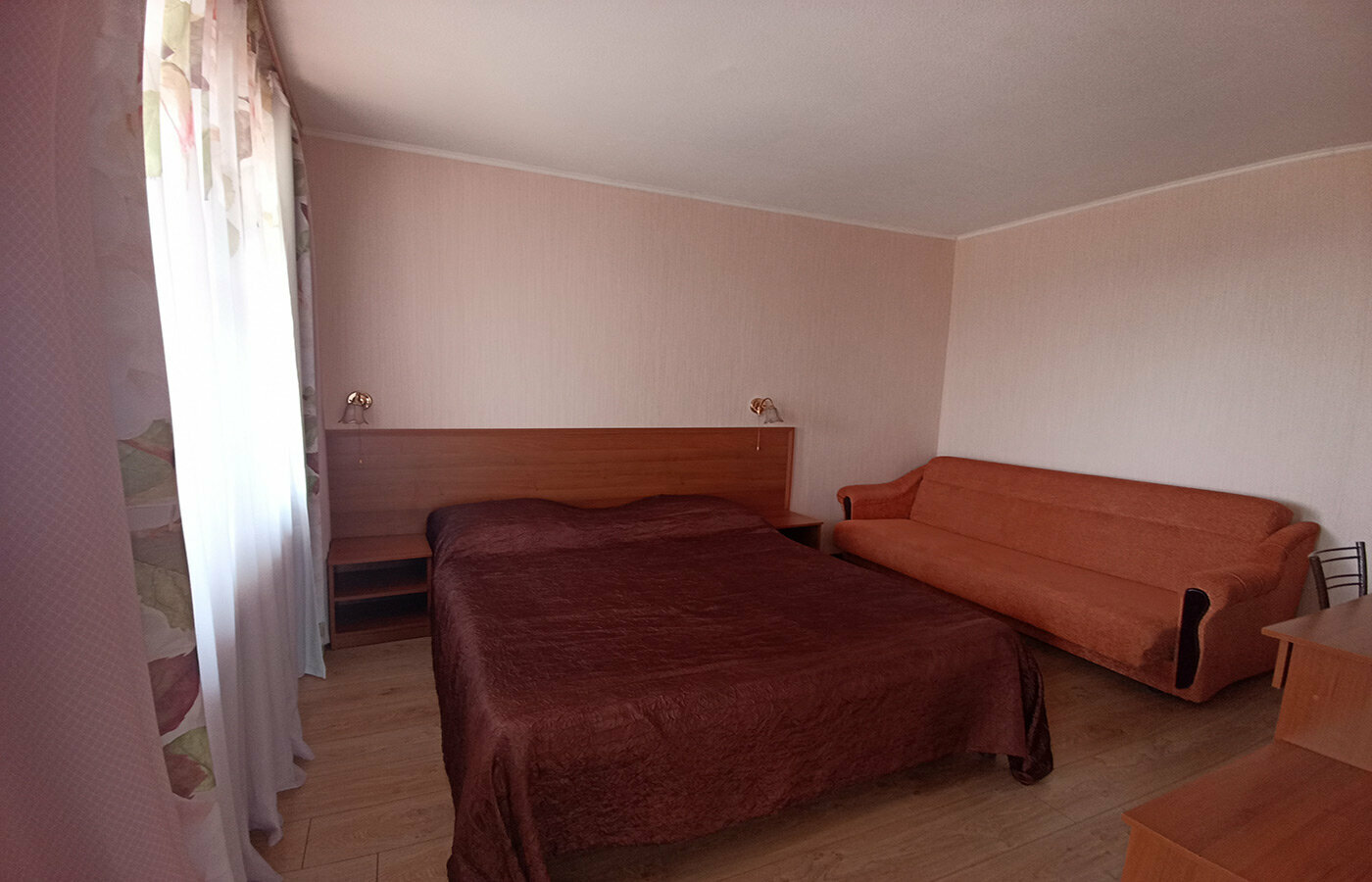 Улучшенный трехместный номер с видом на море