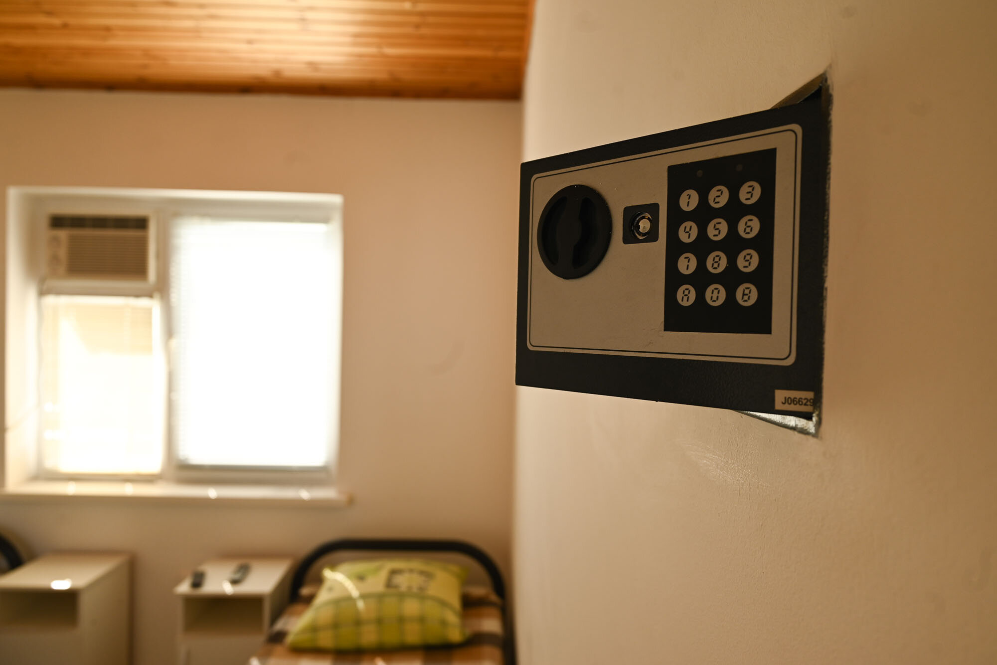 Двухместный номер с 2 отдельными кроватями и окном