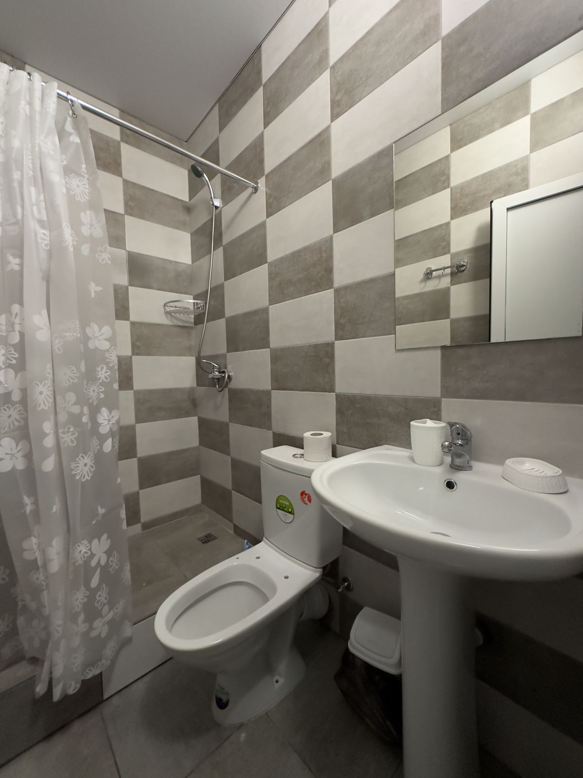 Улучшенный трехместный номер