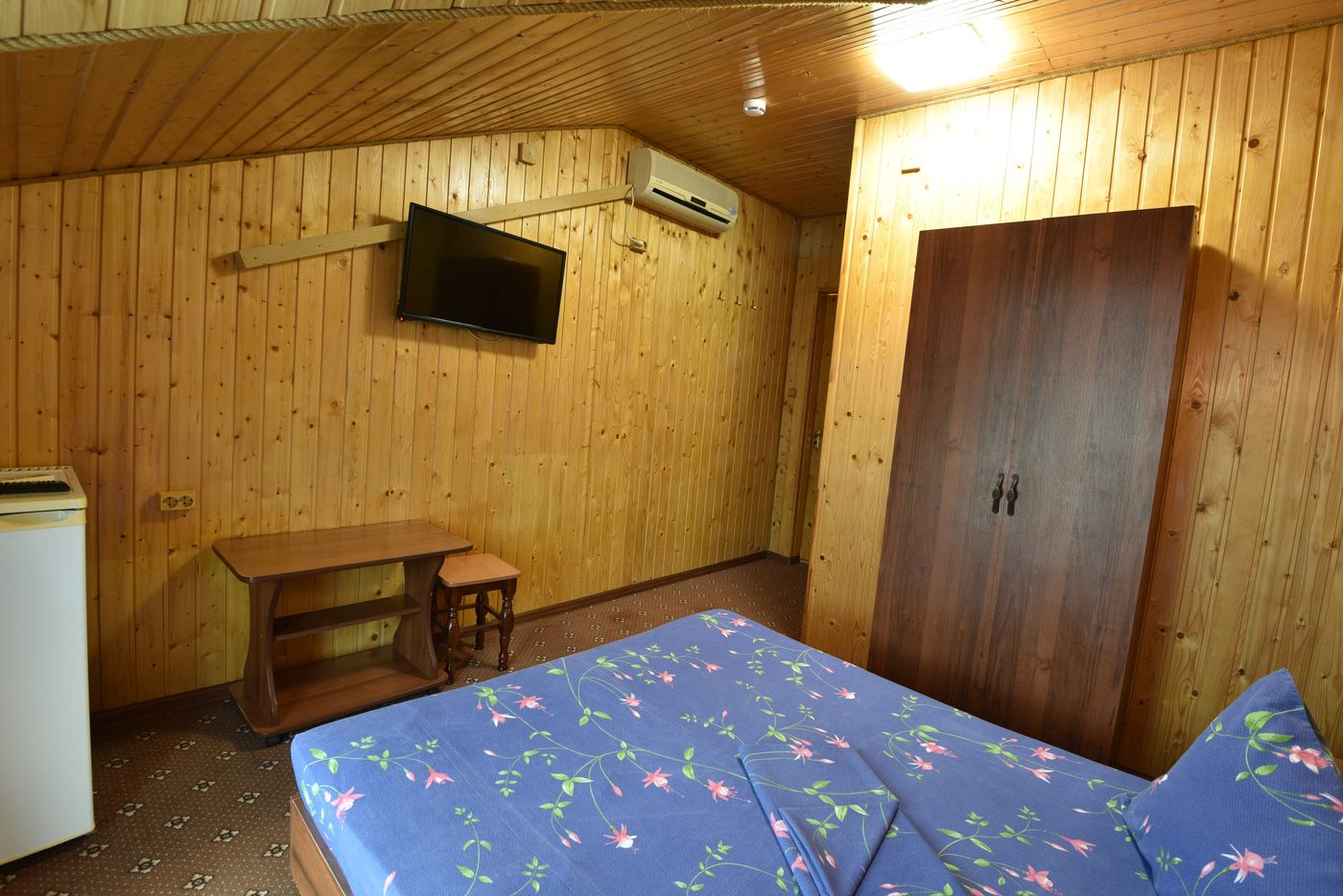 Двухместный номер с 1 кроватью и балконом