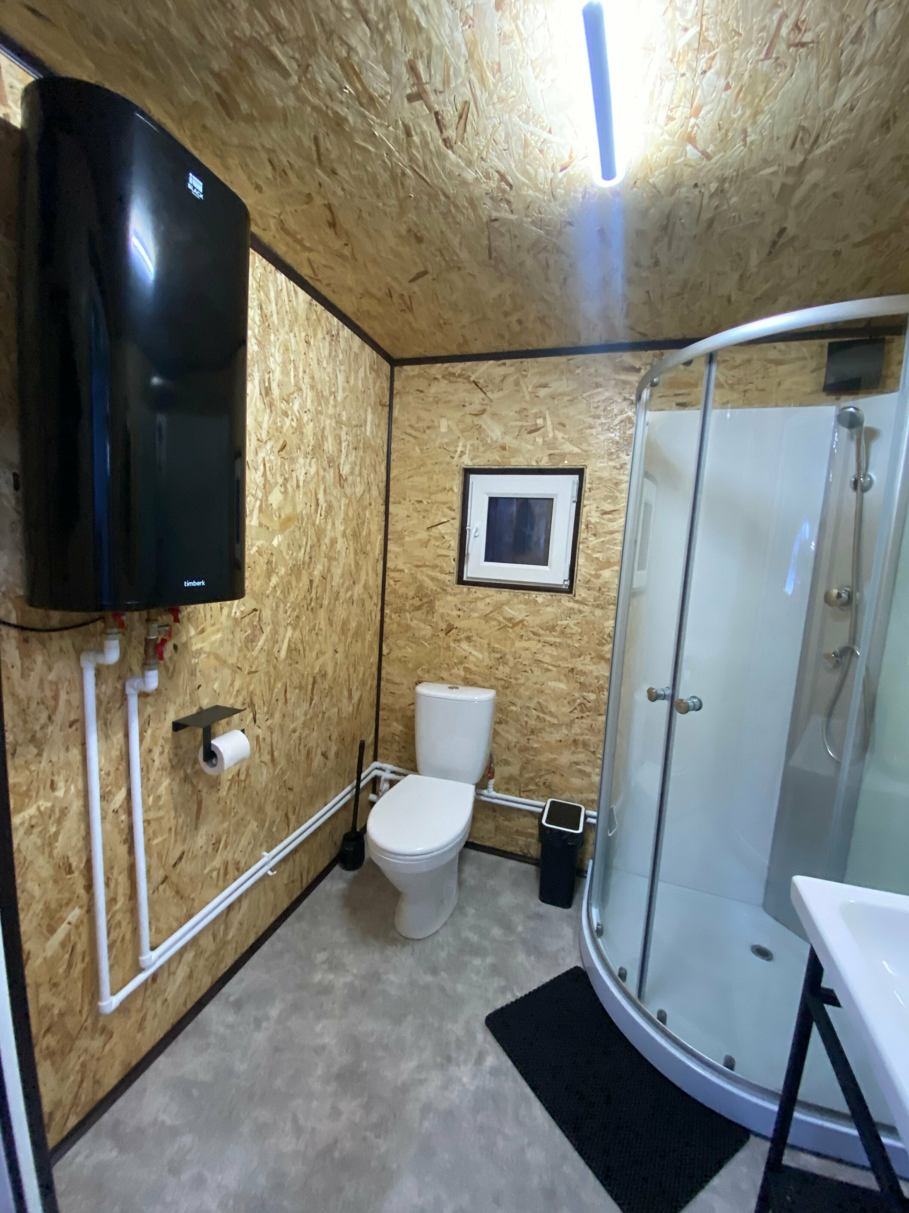 Cемейный номер с собственной ванной комнатой