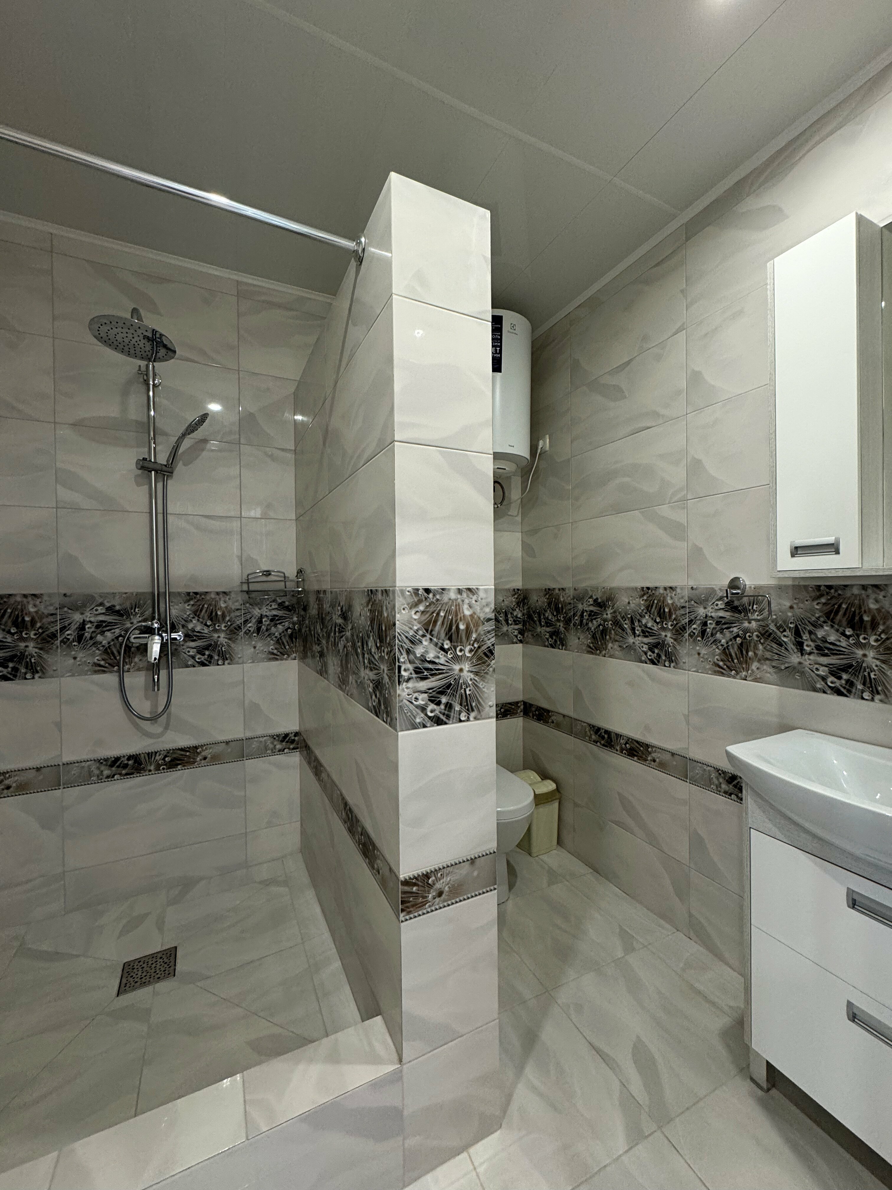 Cемейный номер с собственной ванной комнатой