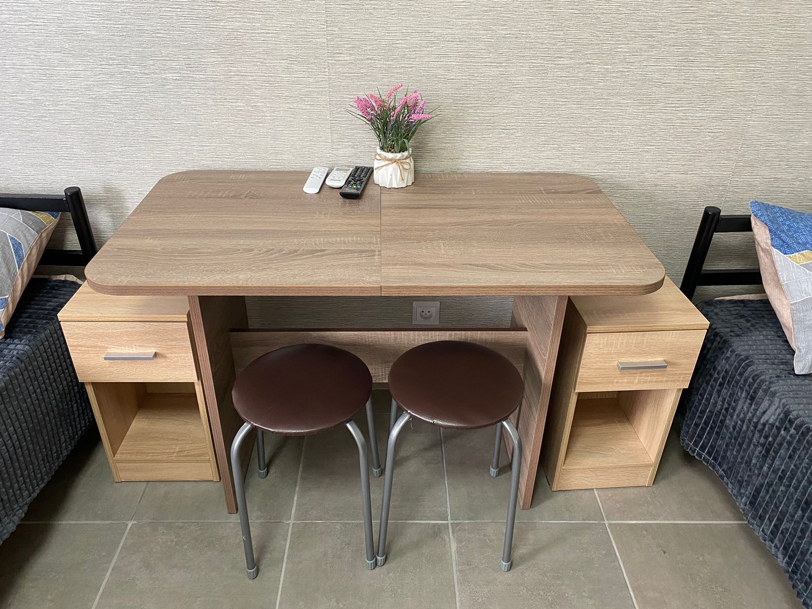 Трехместный номер семейный с собственным душем и туалетом. №5