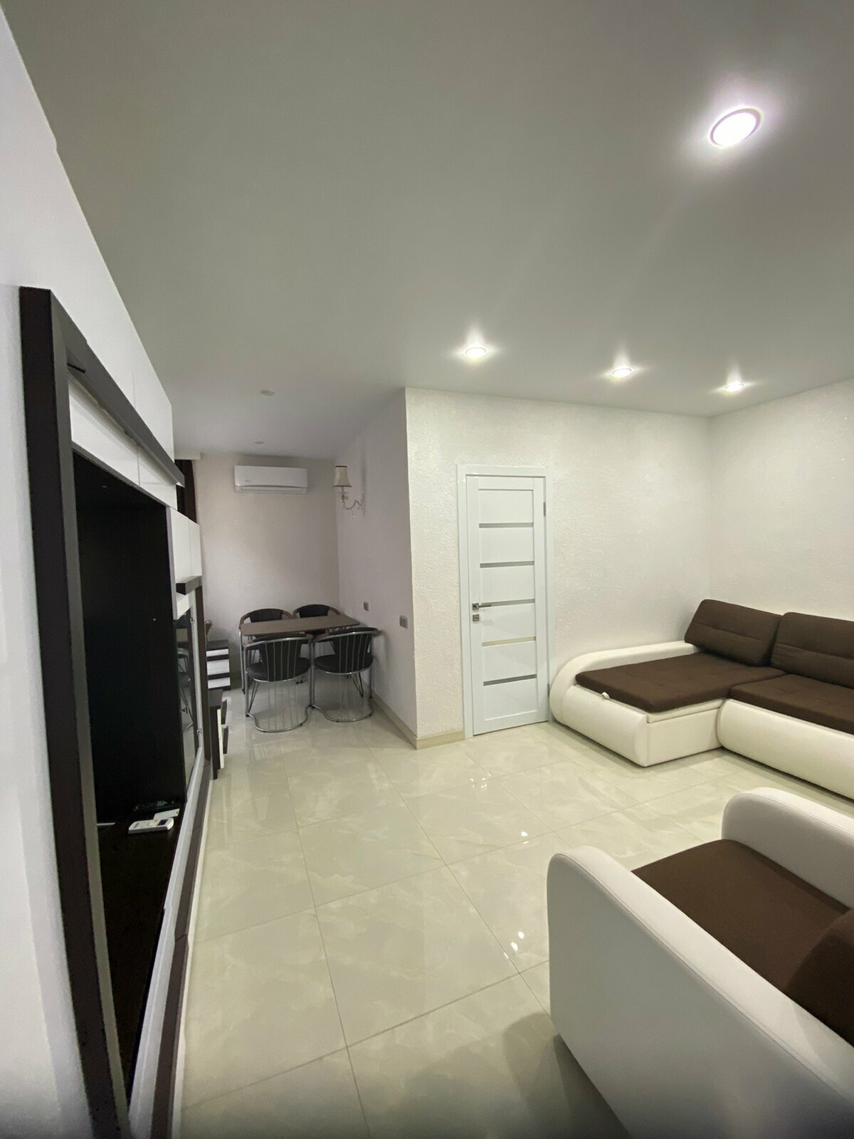 Апартаменты Green Palace 30 (студия+отдельная спальня)