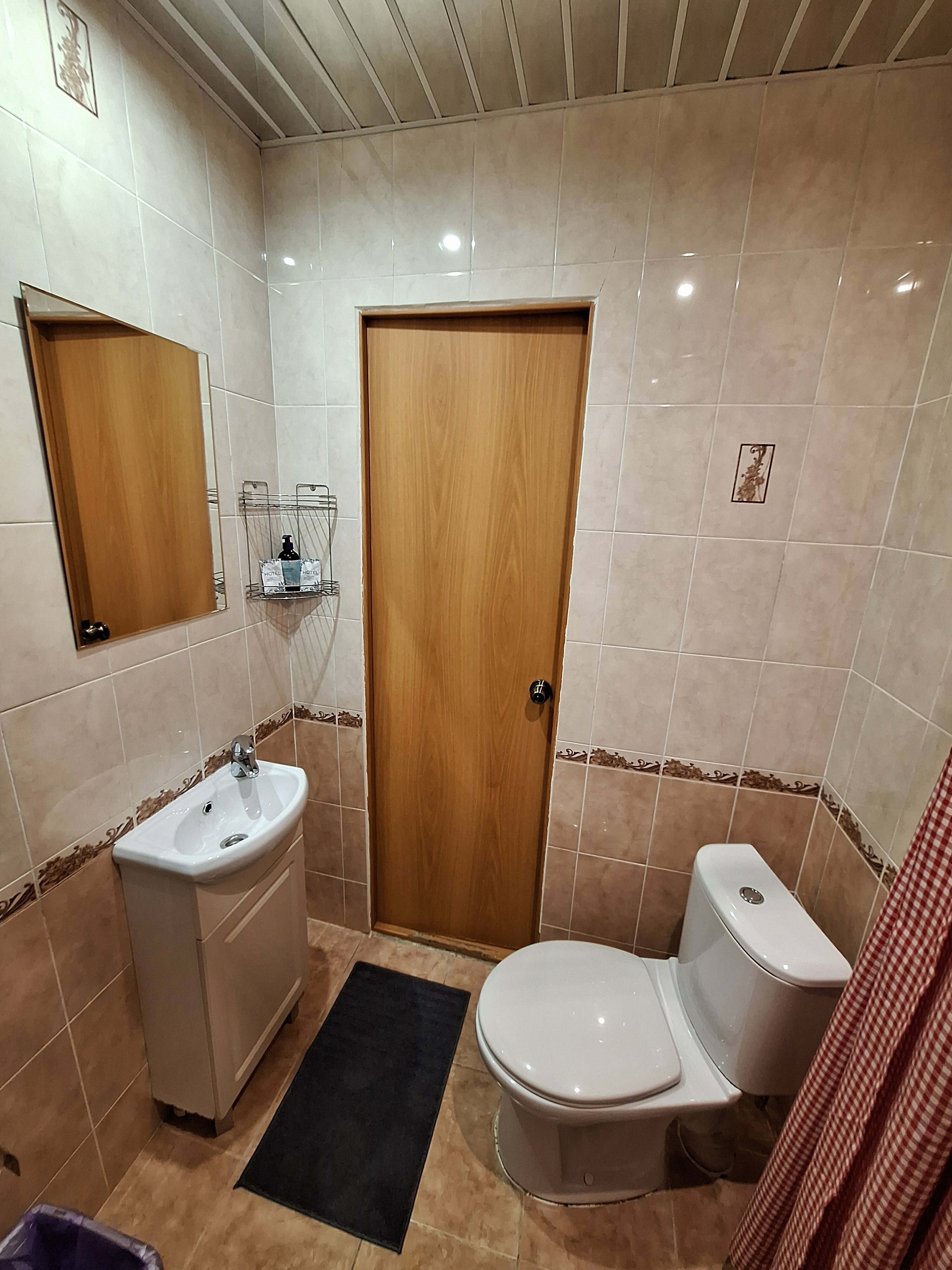 Двухместный номер с 2 отдельными кроватями и душем