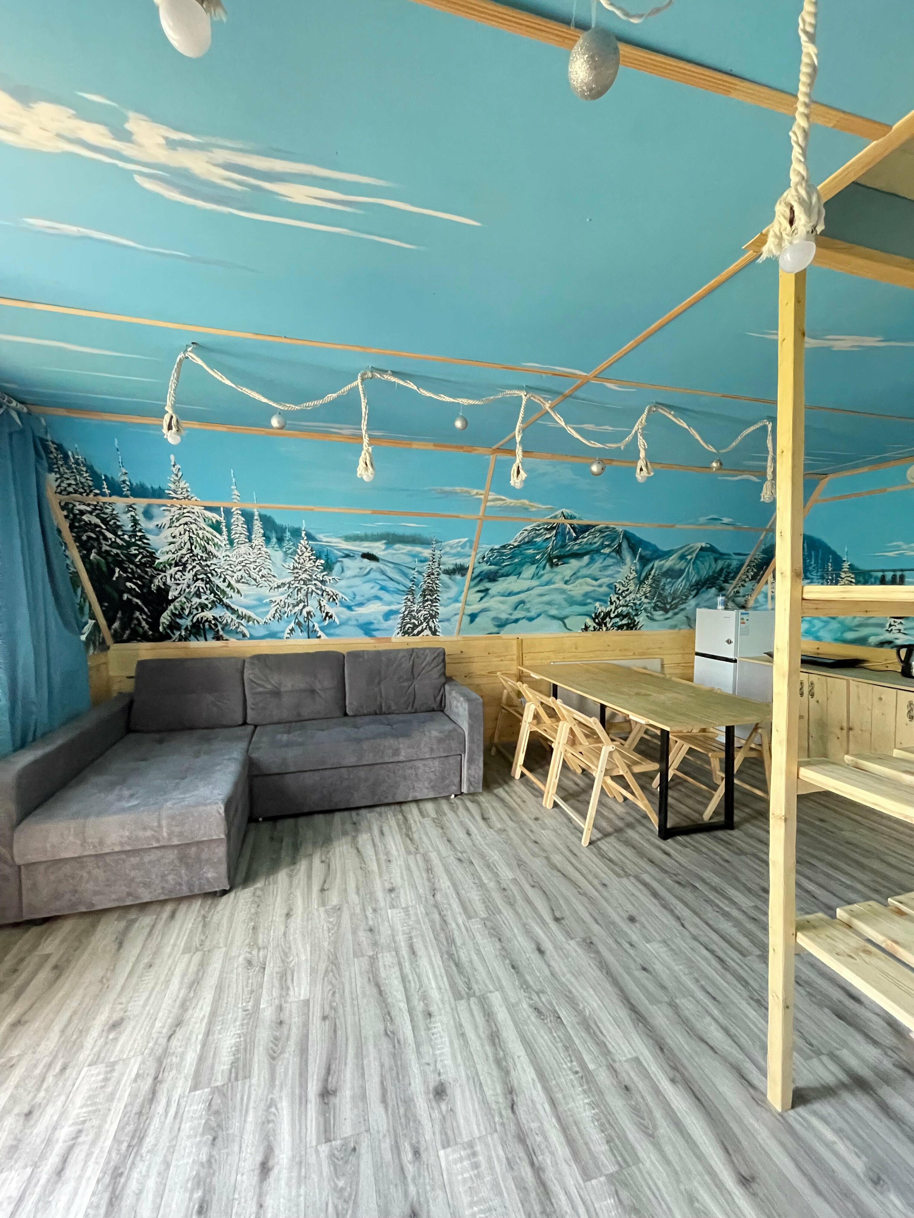 Cемейный номер с собственной ванной комнатой