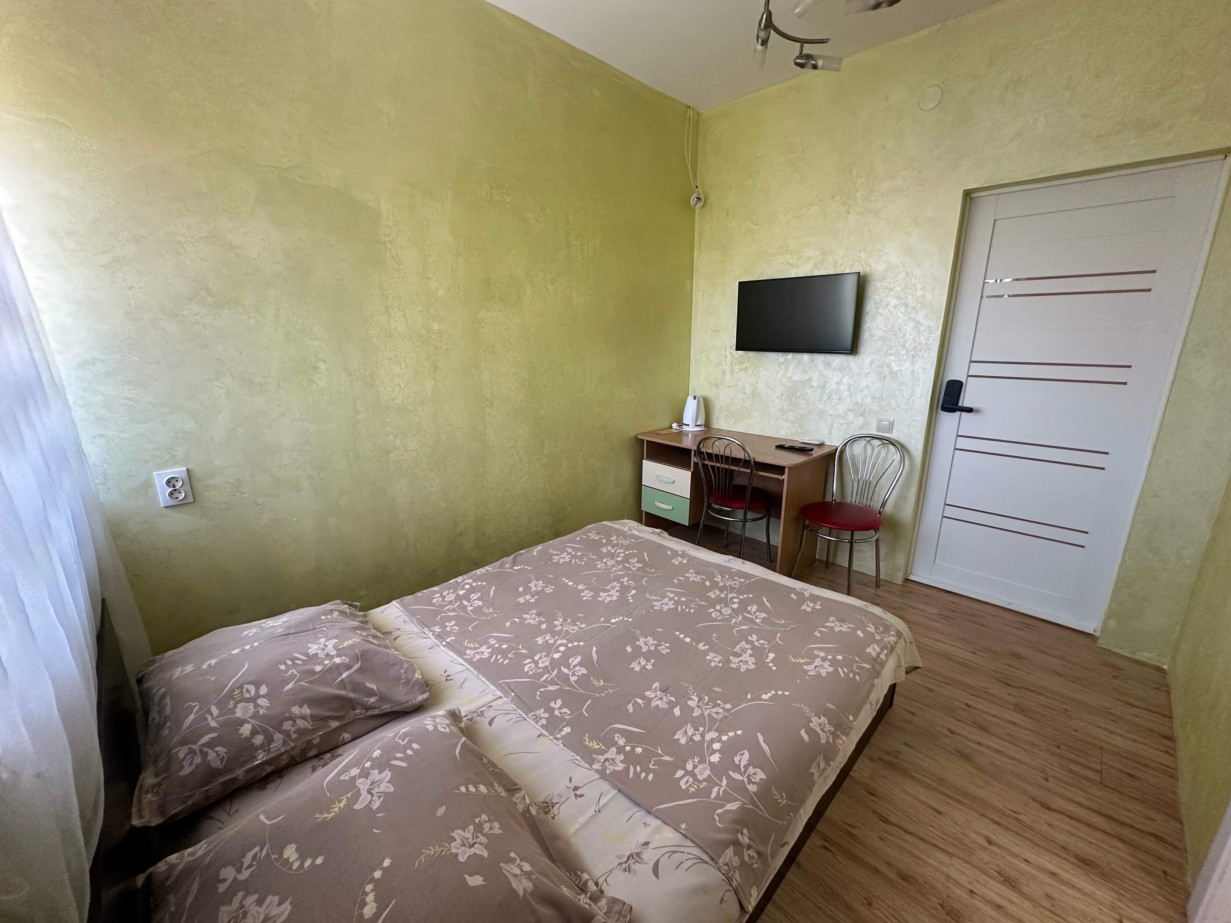 Небольшой двухместный номер с 1 кроватью