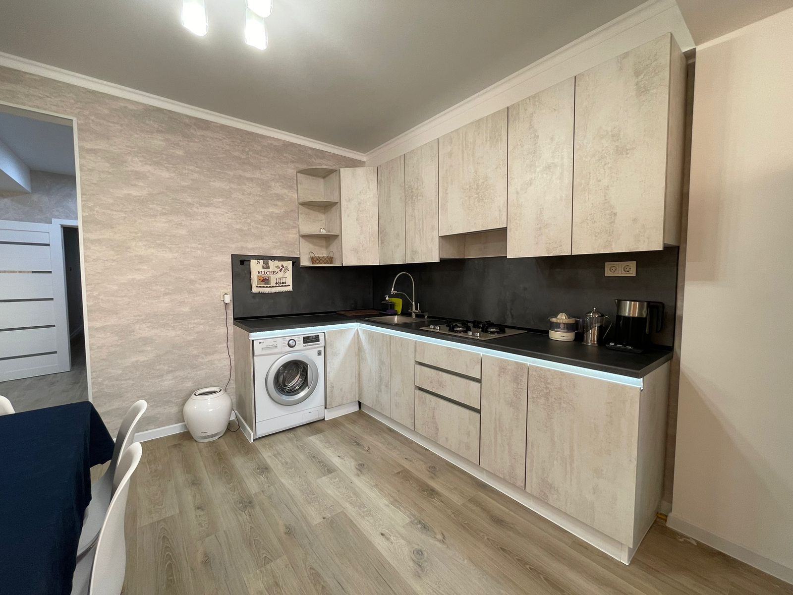 Апартаменты  Проспект Насрутдинова 272