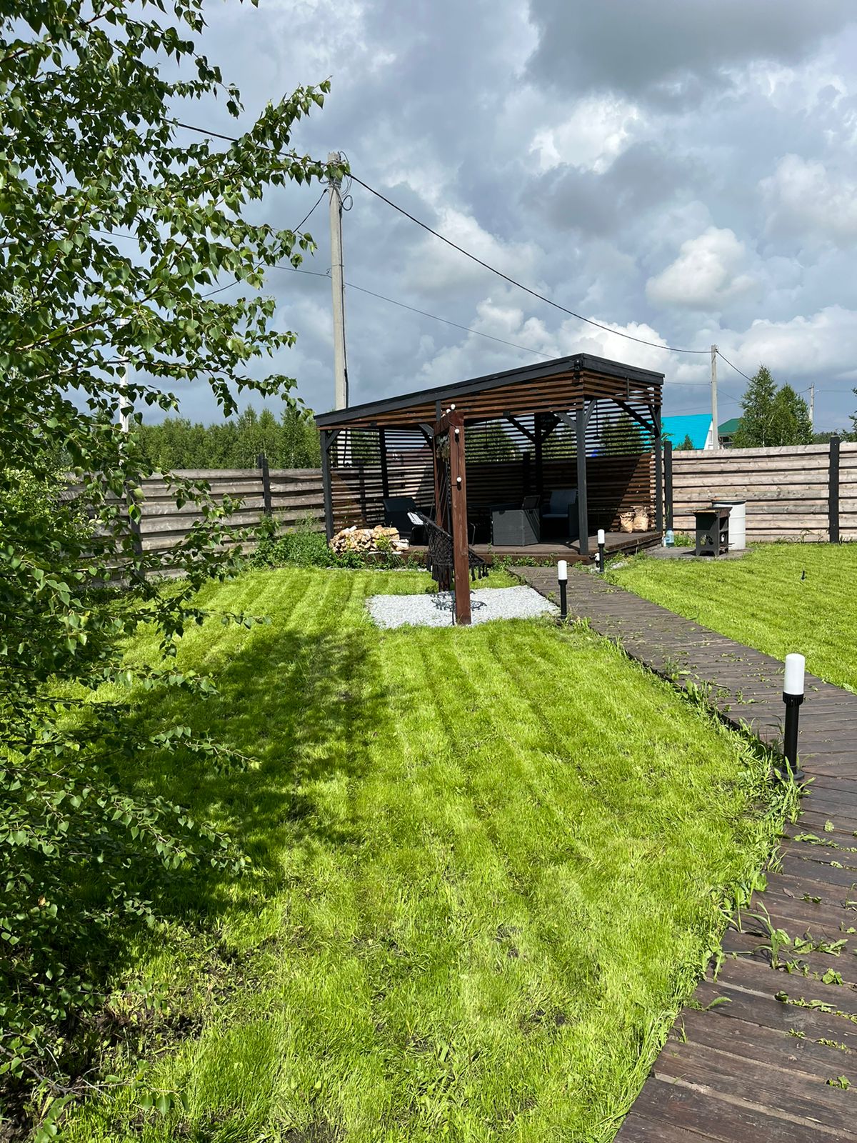 Дом с видом на лес