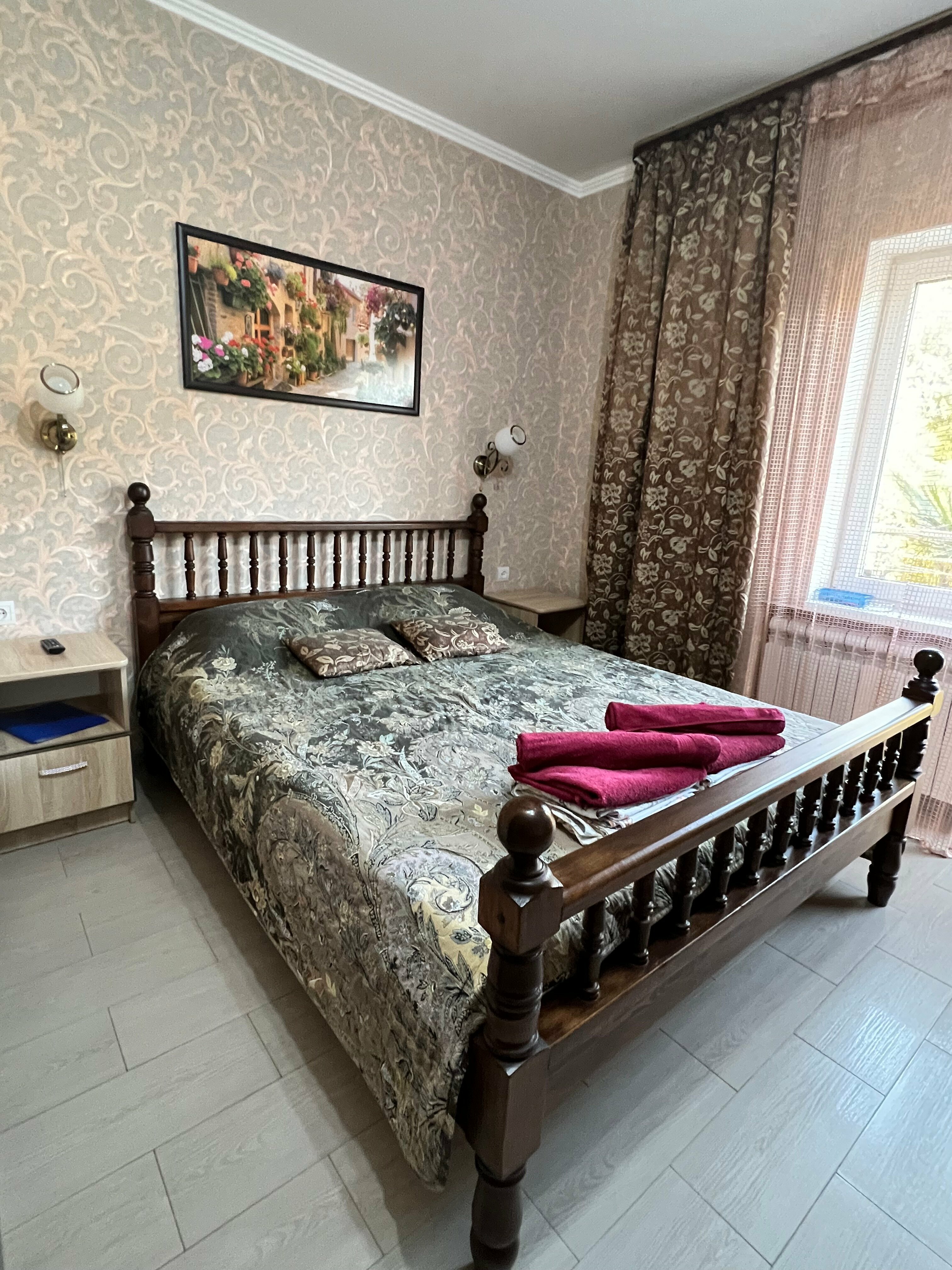 Трехместный номер с балконом