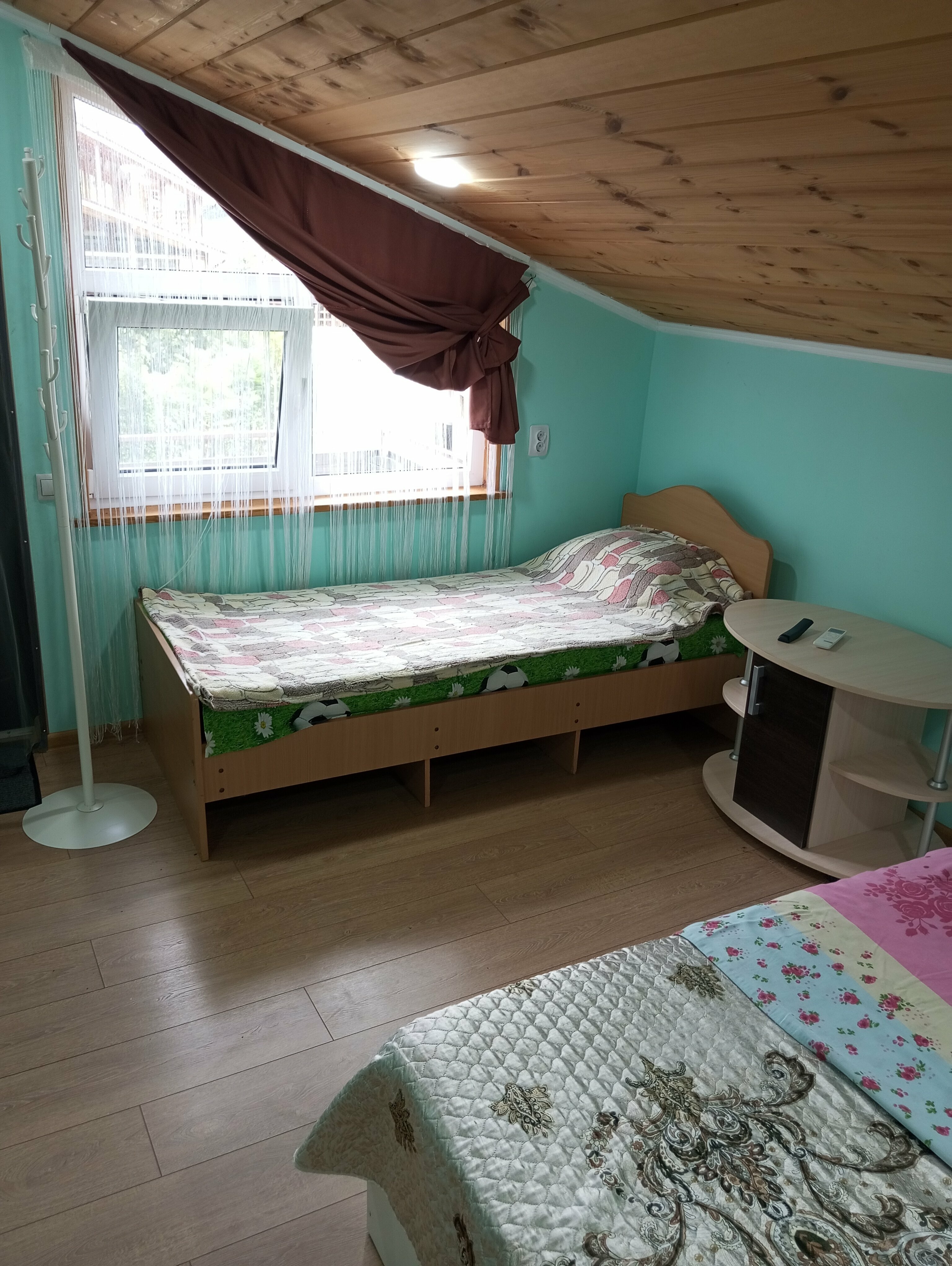 Трехместный номер с балконом