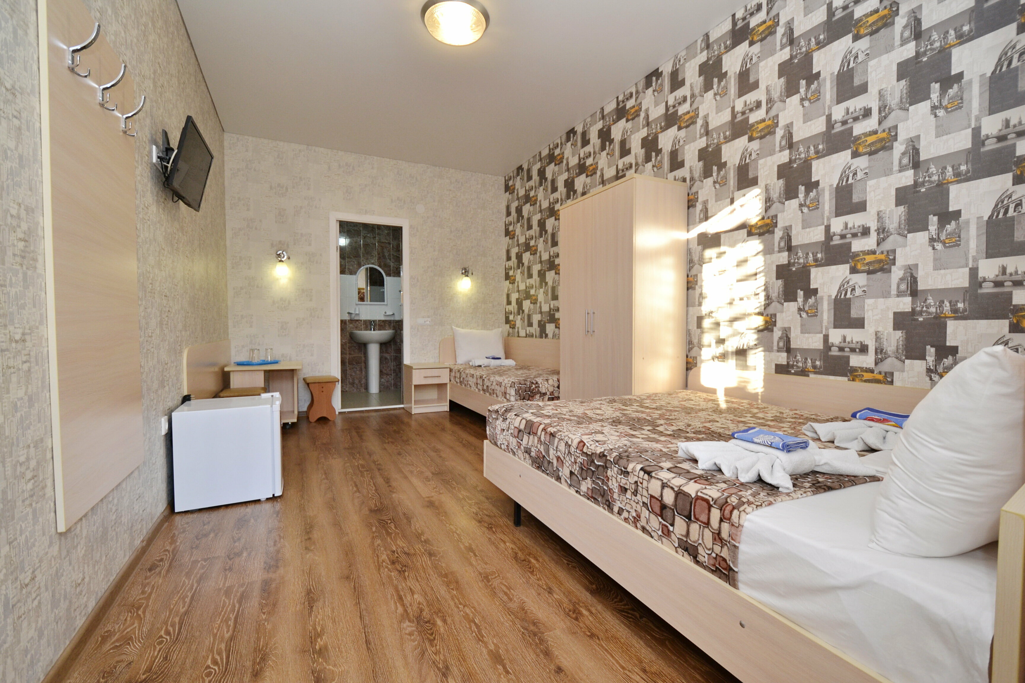 Трехместный номер с террасой