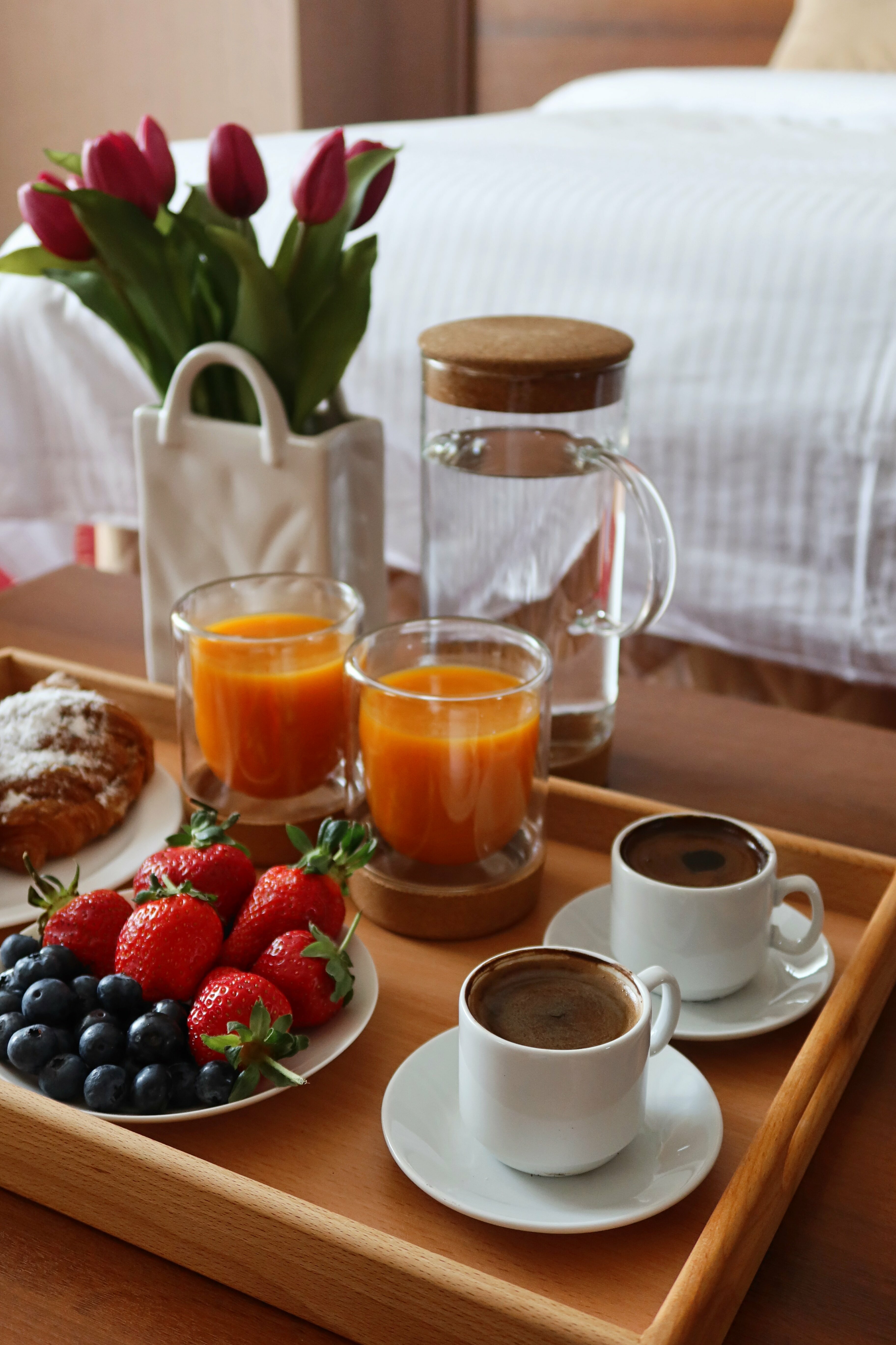 Полулюкс с раздельными кроватями (просторный, с высокими потолками 3,2 м)