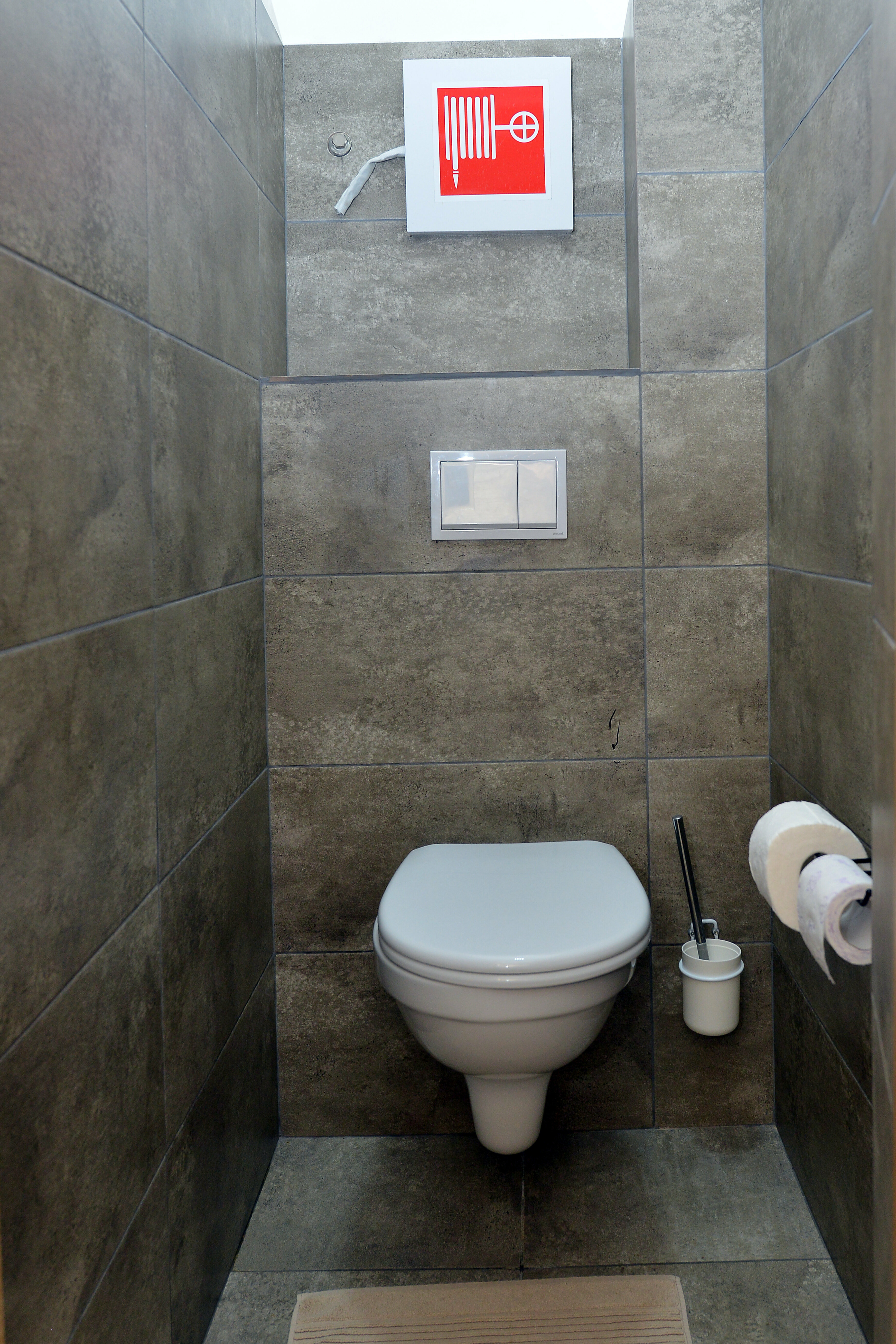 Одноместный номер с общим душем и туалетом