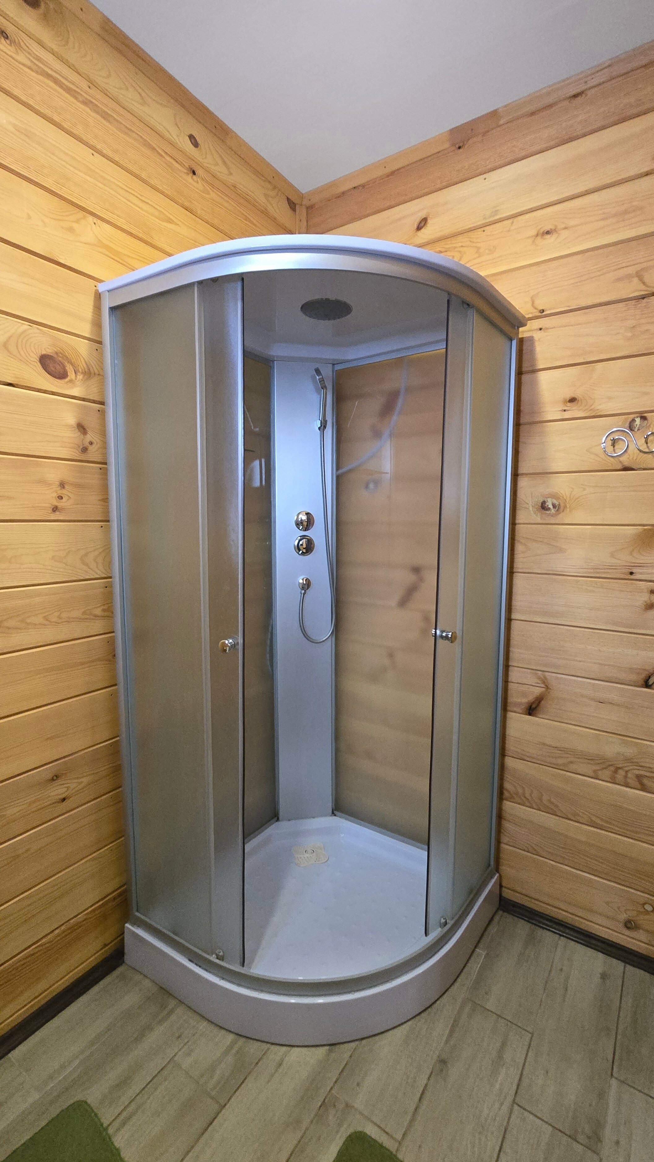 Четырехместный номер с видом на горы