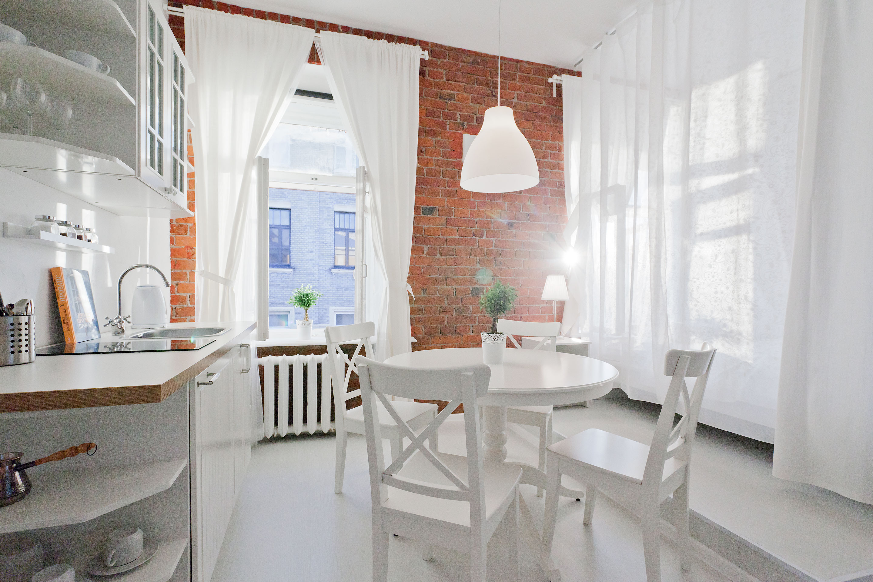 Номер-студия с кроватью размера «king-size»