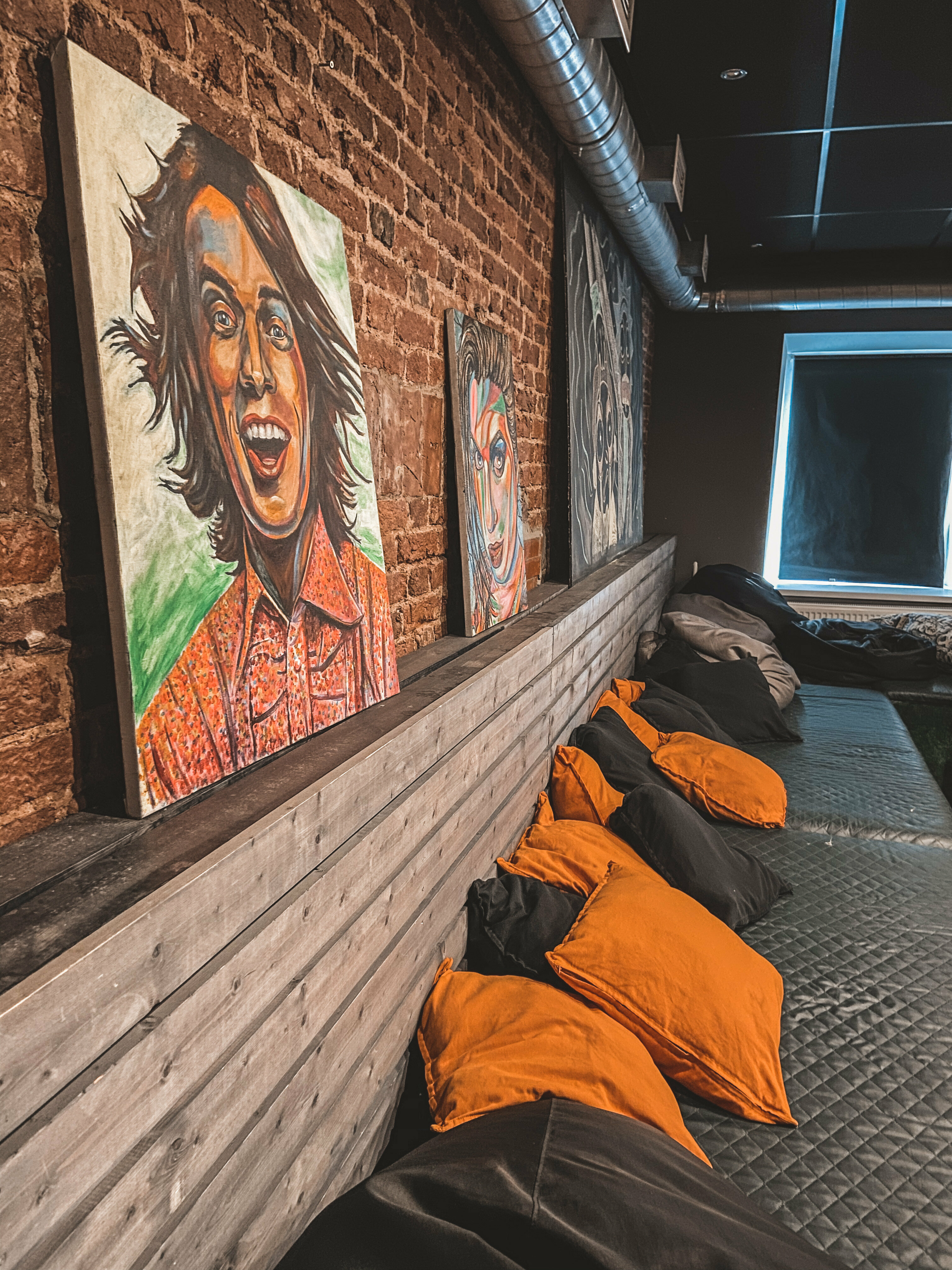 Кровать в общем номере для мужчин с 4 кроватями