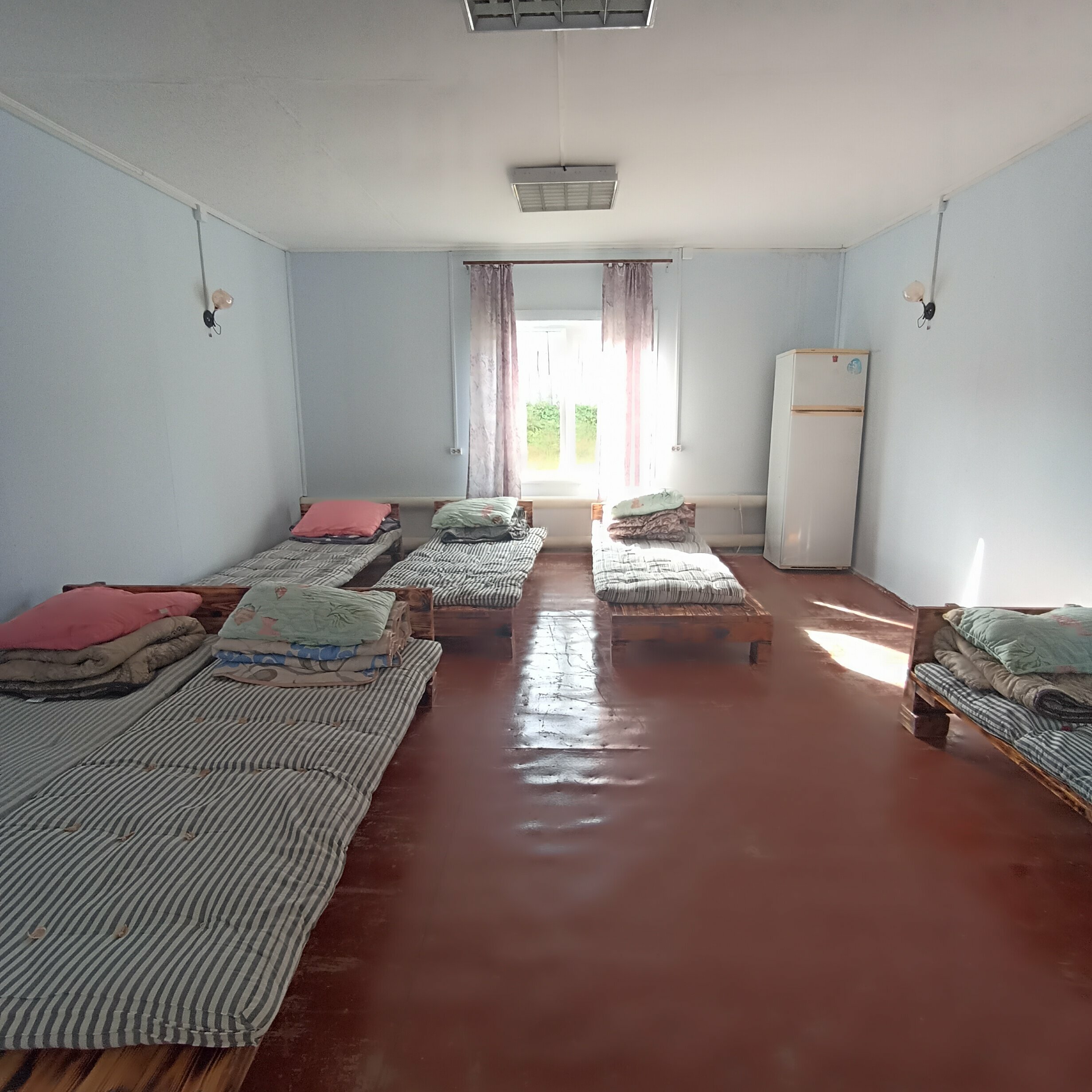 Общий 6-местный номер для мужчин и женщин