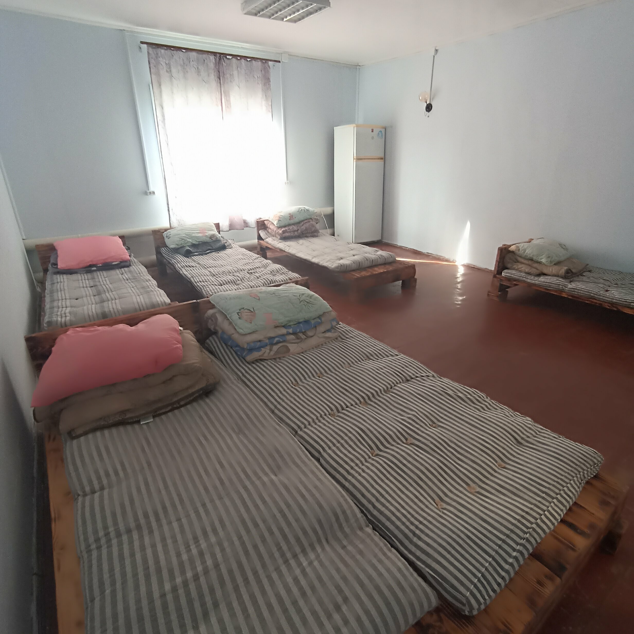 Общий 6-местный номер для мужчин и женщин