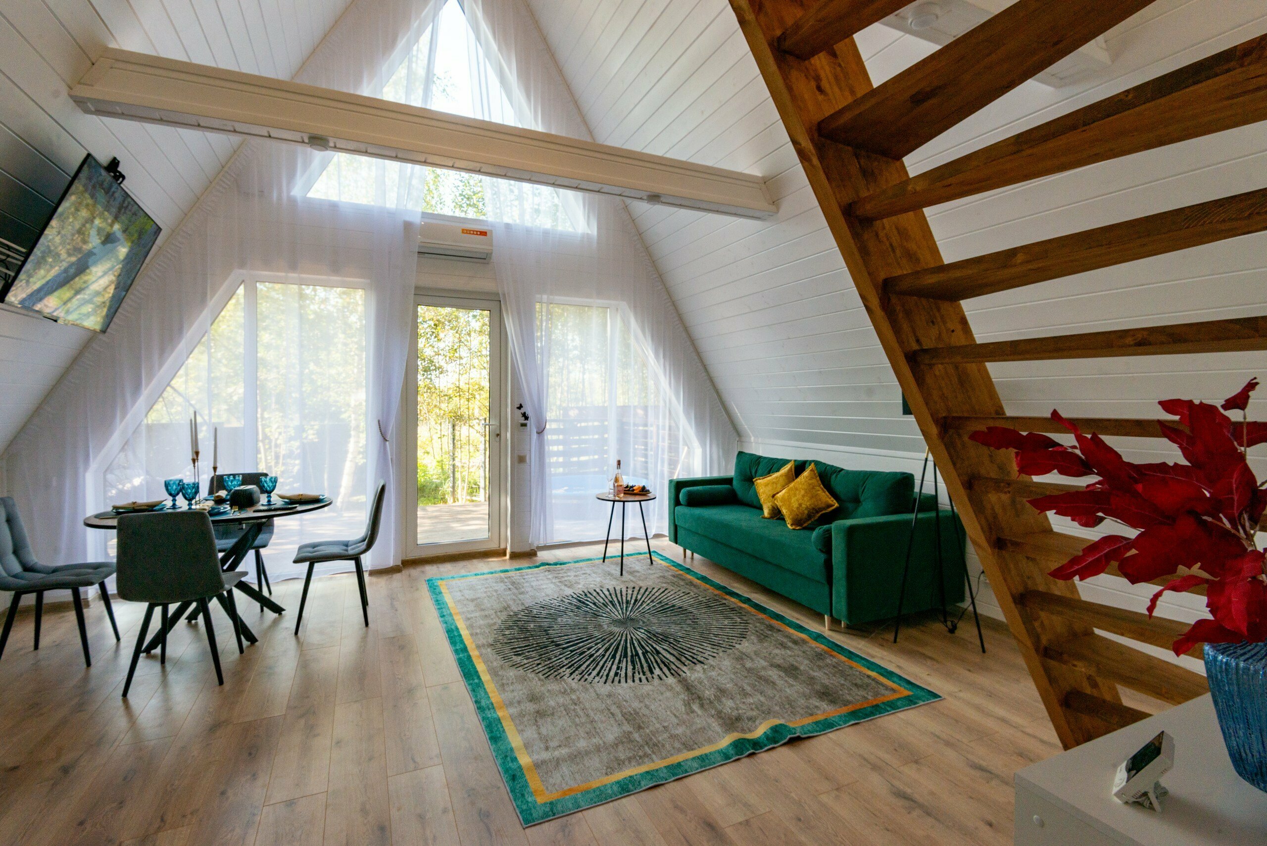 Дом с видом на озеро