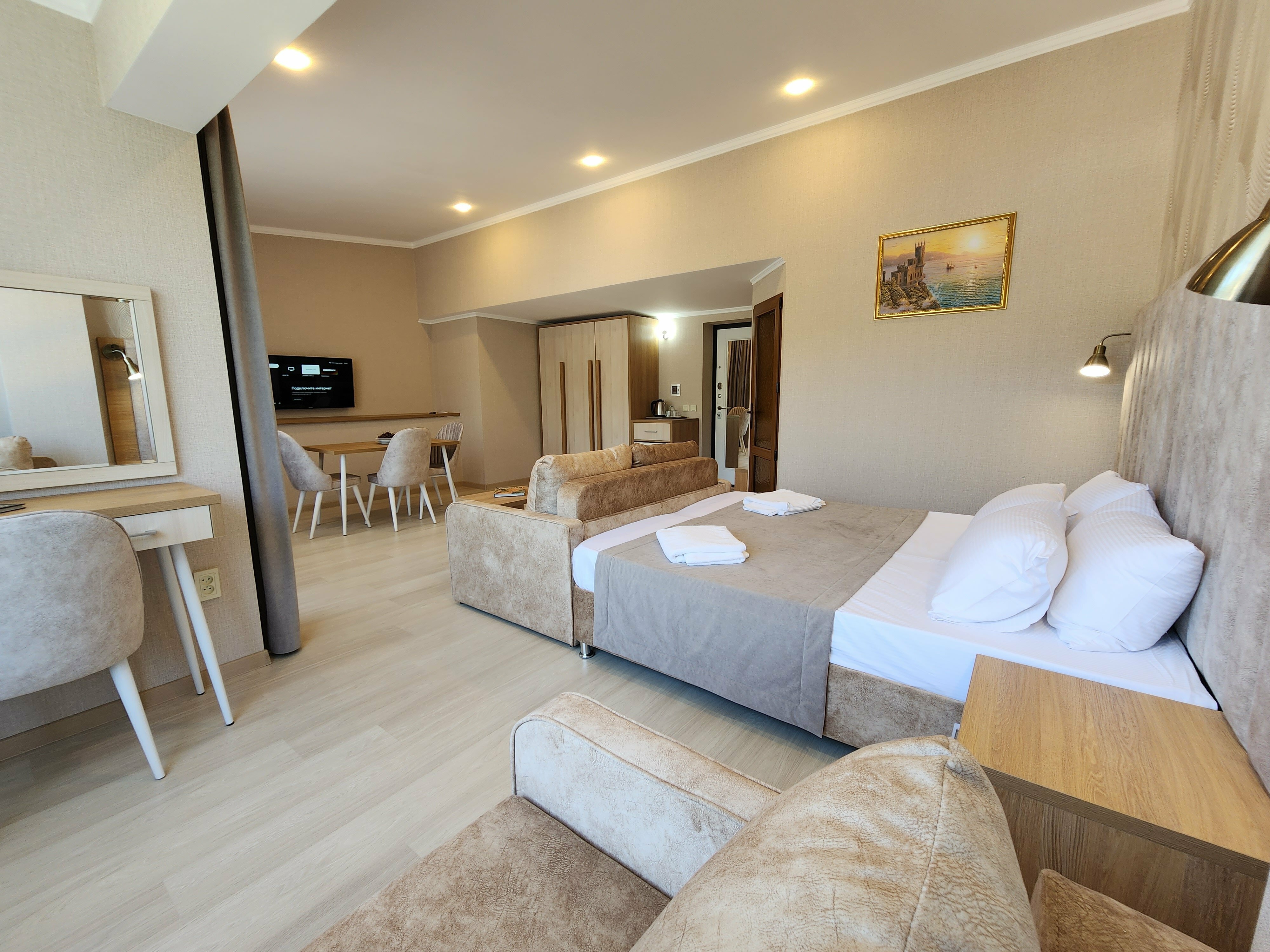 Люкс с кроватью размера «queen-size»