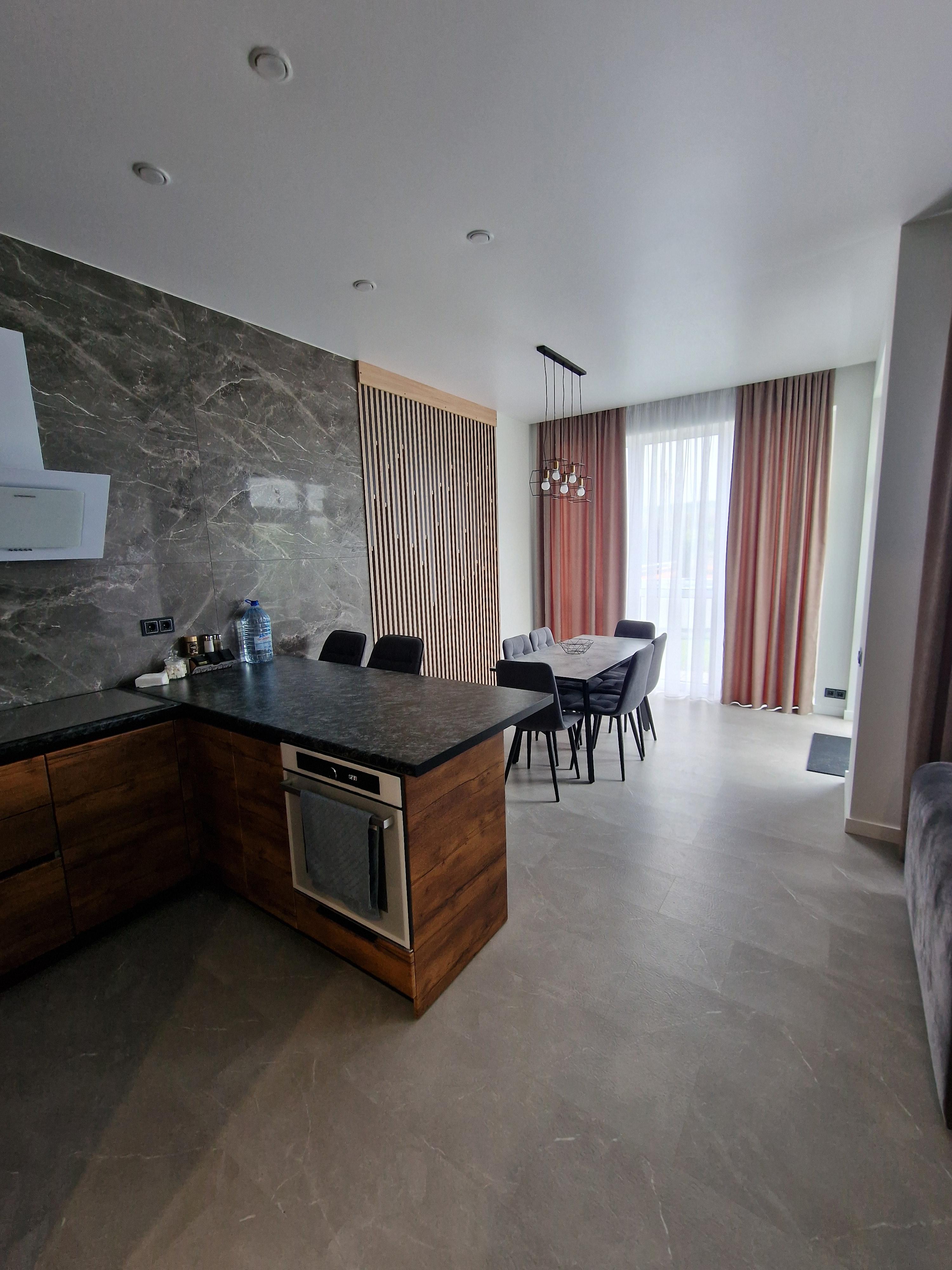 Коттедж с балконом