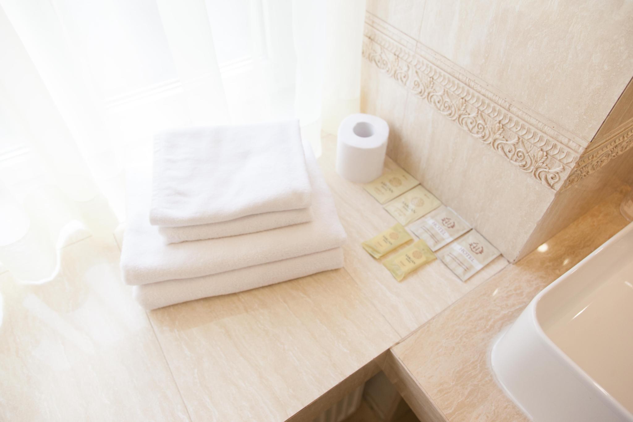 2-местный номер стандарт с 1 двуспальной кроватью