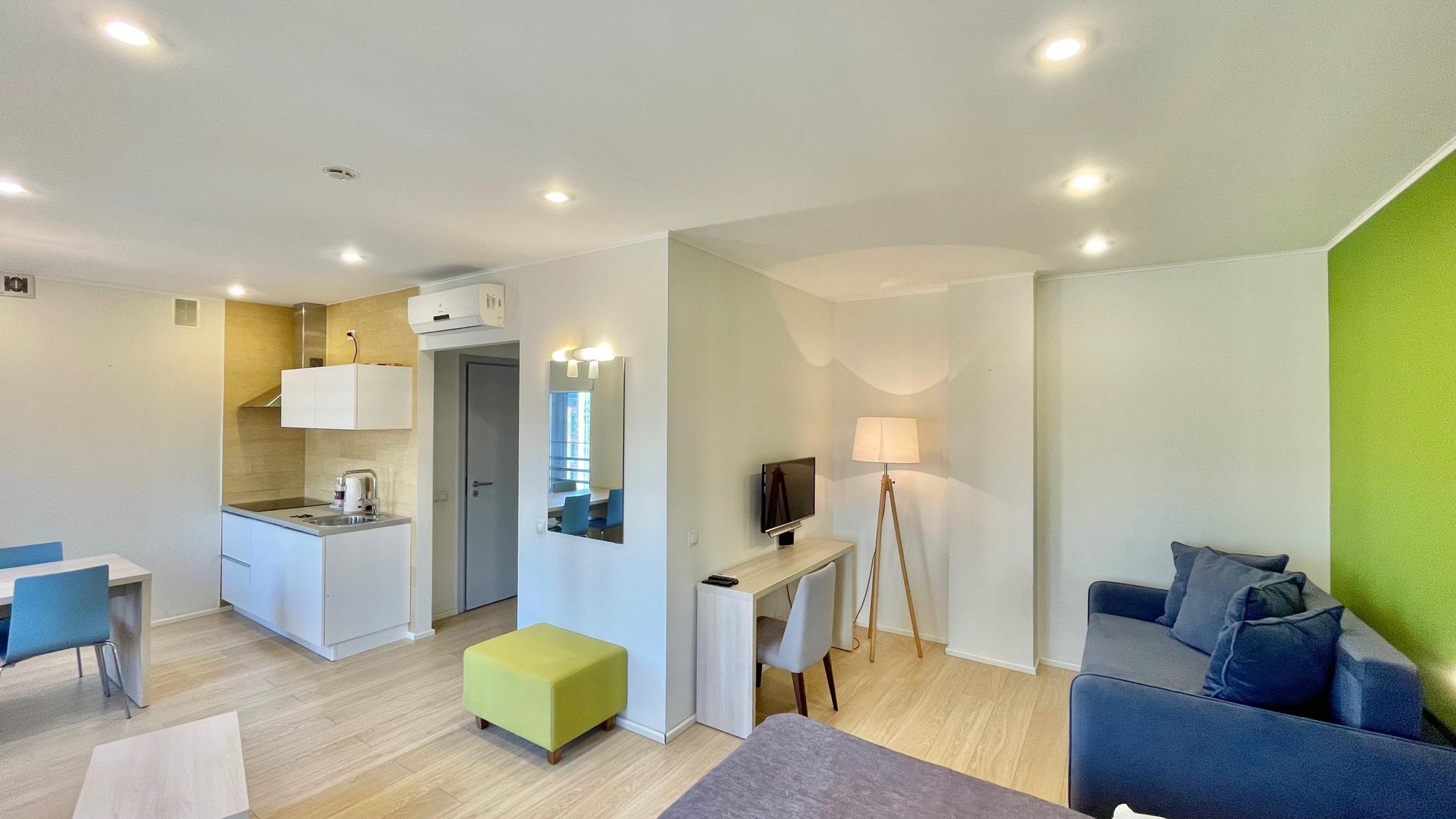 Studio Plus (Студия Плюс)