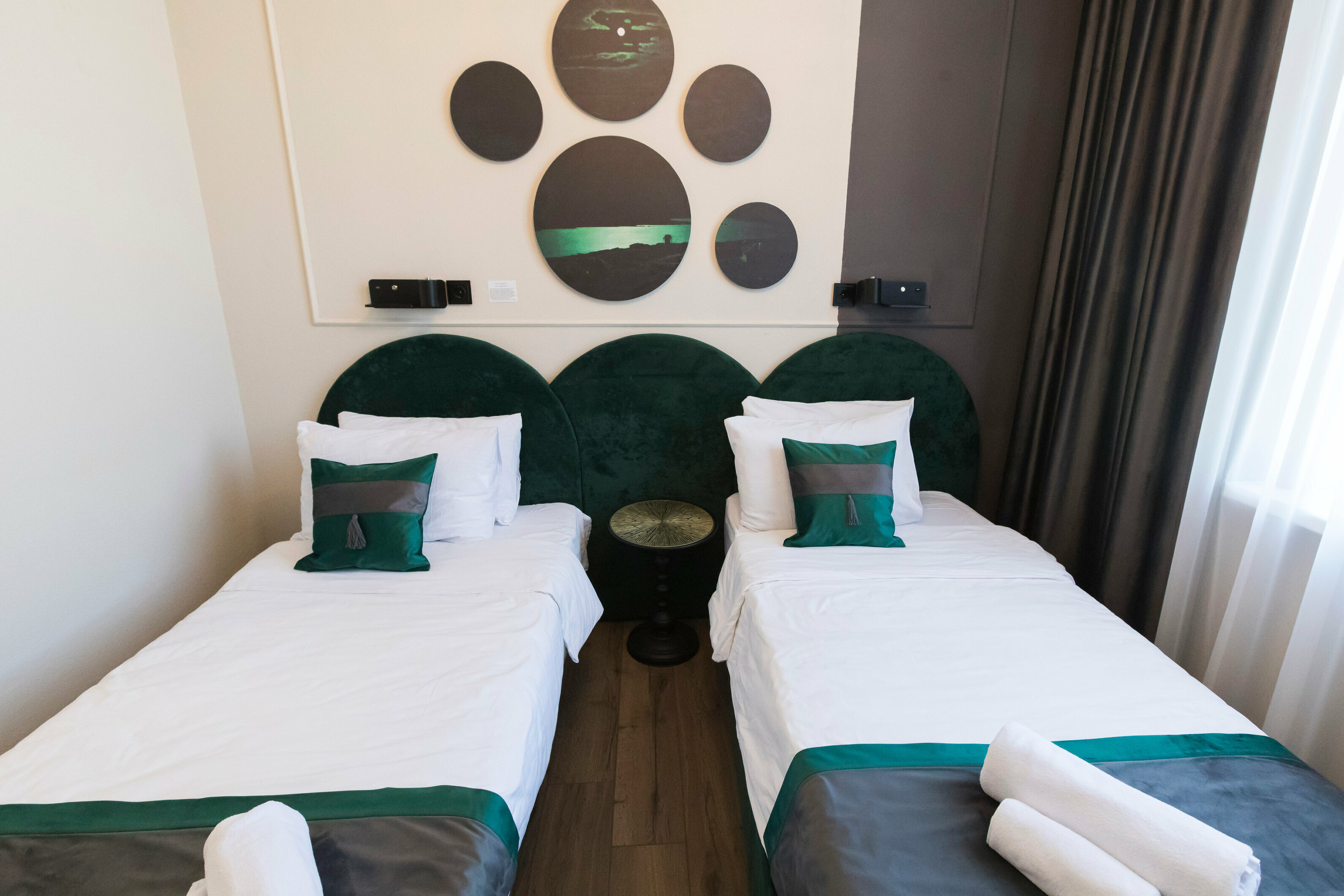 Улучшенный двухместный номер Делюкс с 1 кроватью или 2 отдельными кроватями