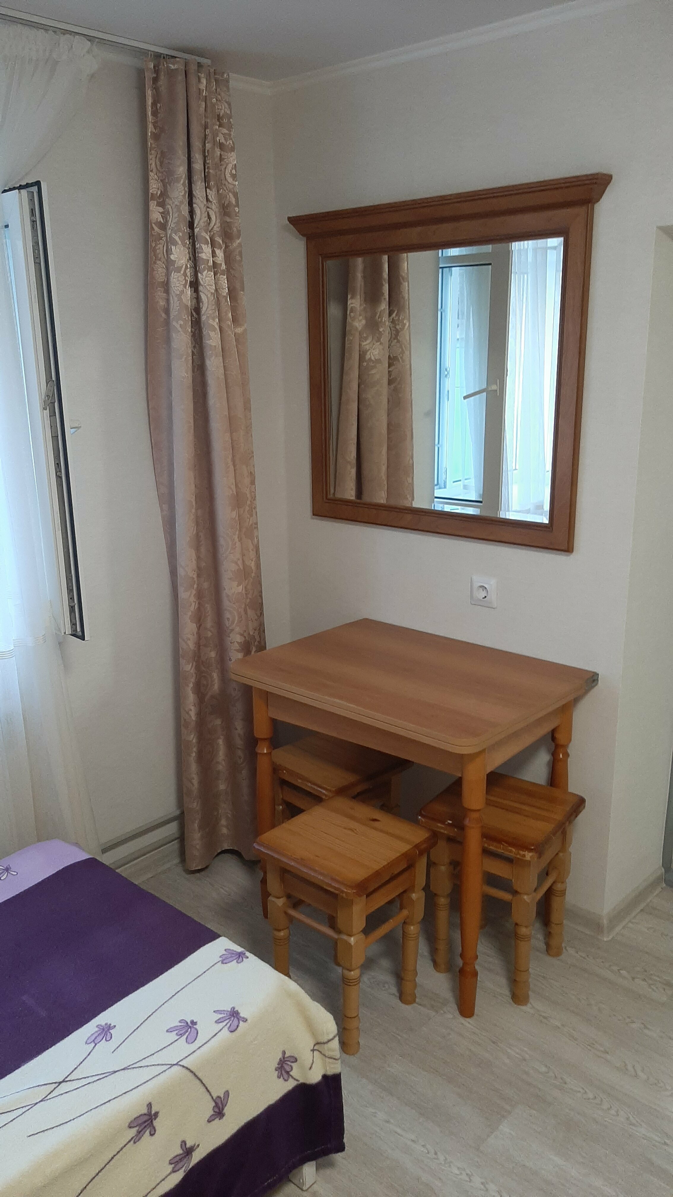 Трехместный номер с террасой