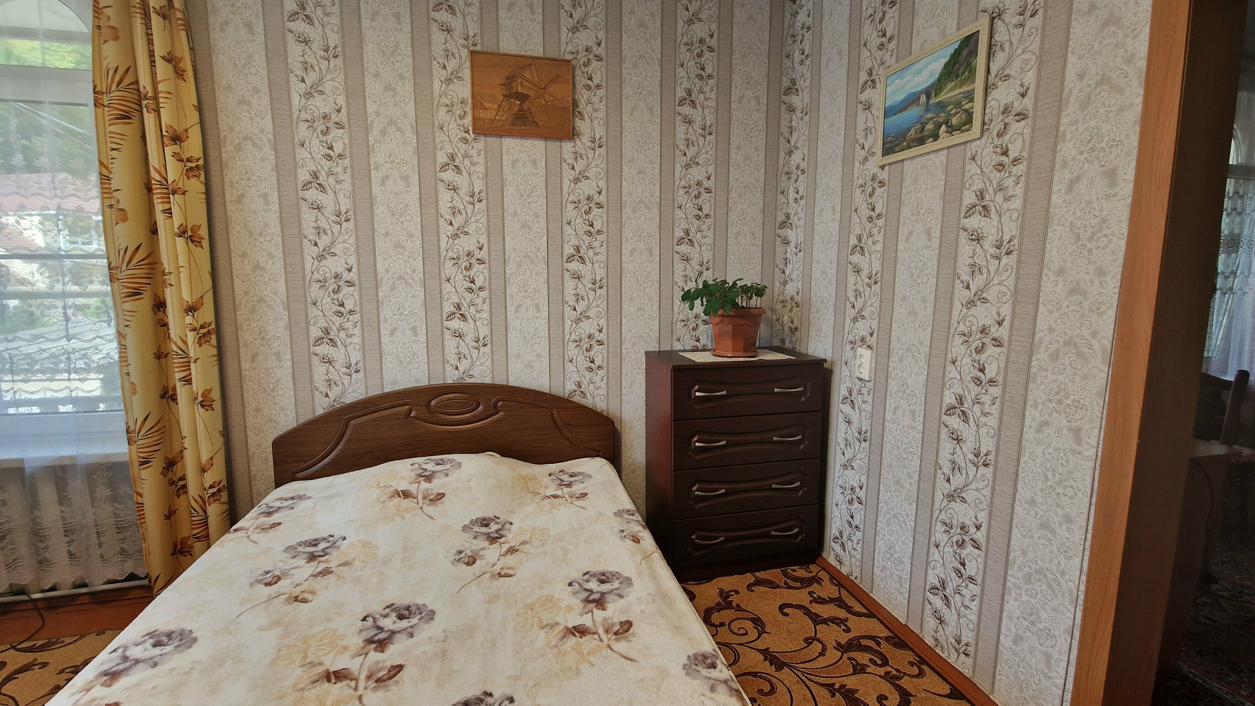 Двухместный номер с 1 кроватью и общей ванной комнатой