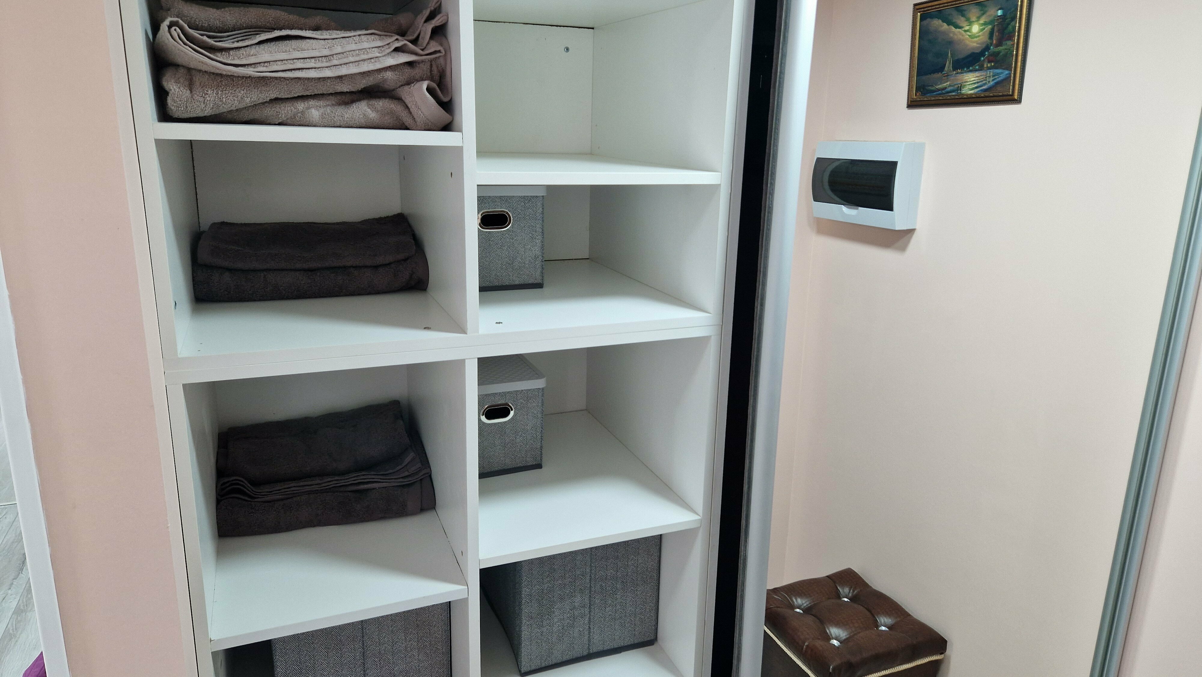 Двухместный номер с двуспальной кроватью и дополнительной кроватью