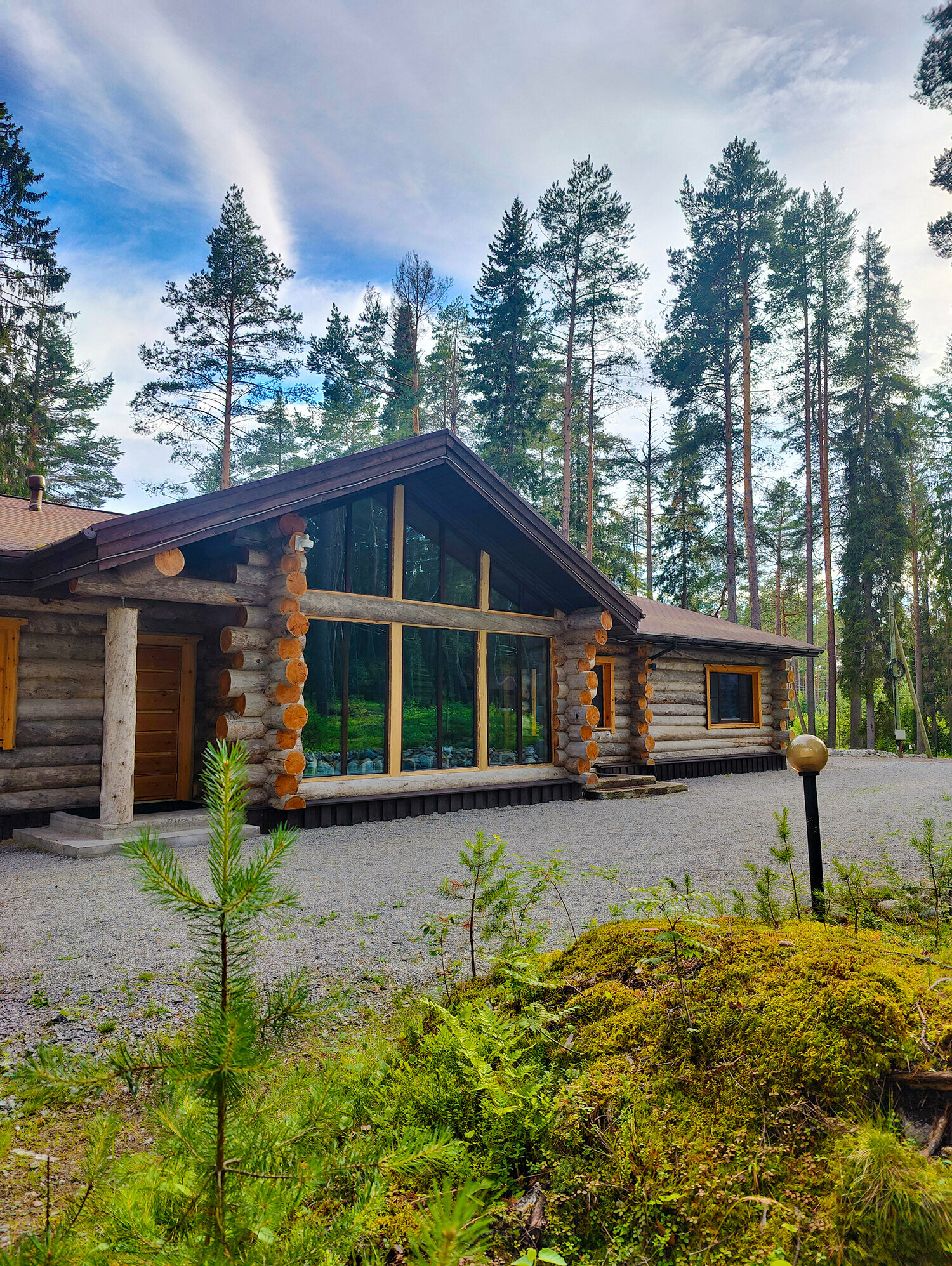 Коттедж с видом на лес