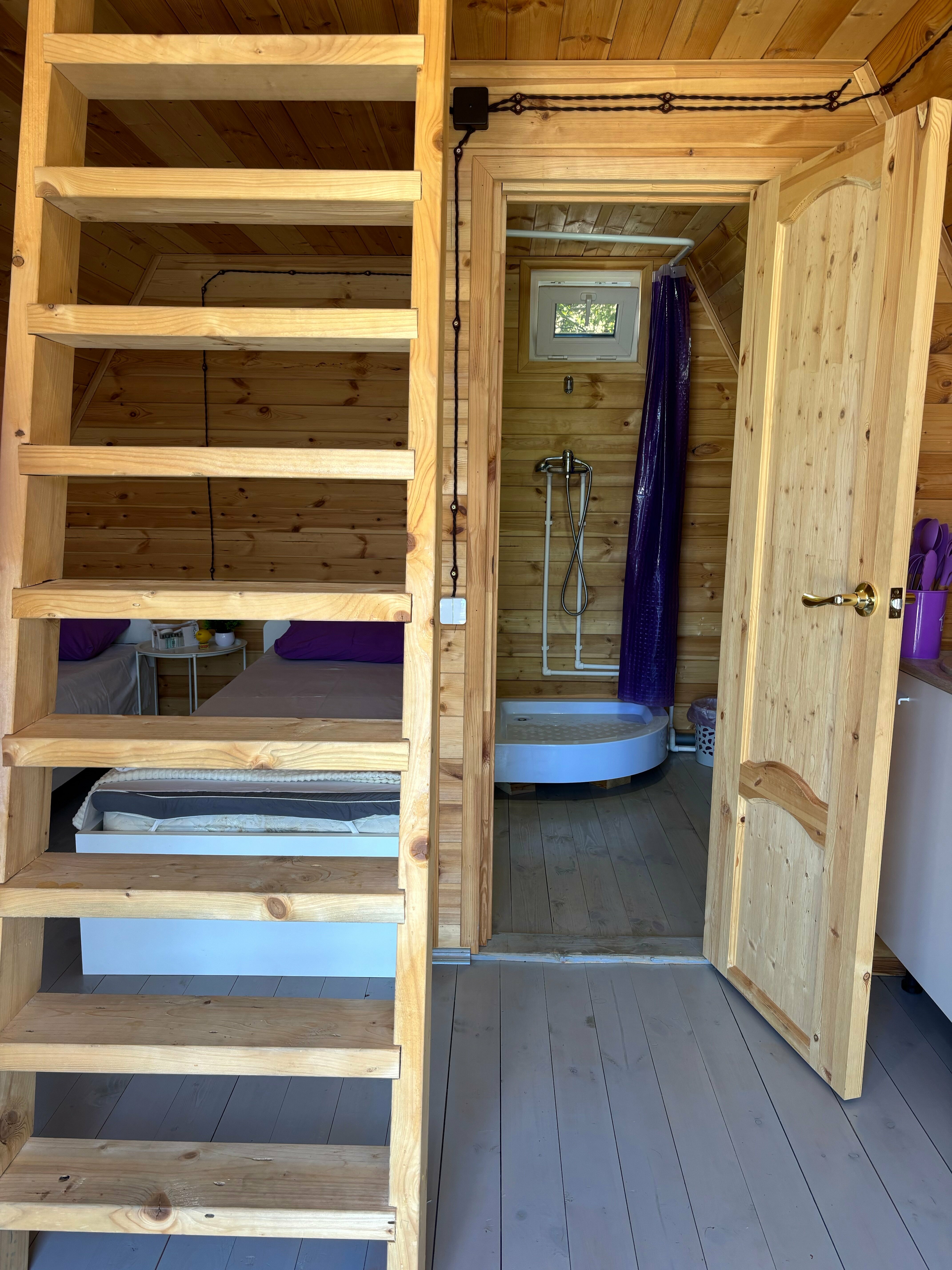 Четырехместный номер с видом на горы