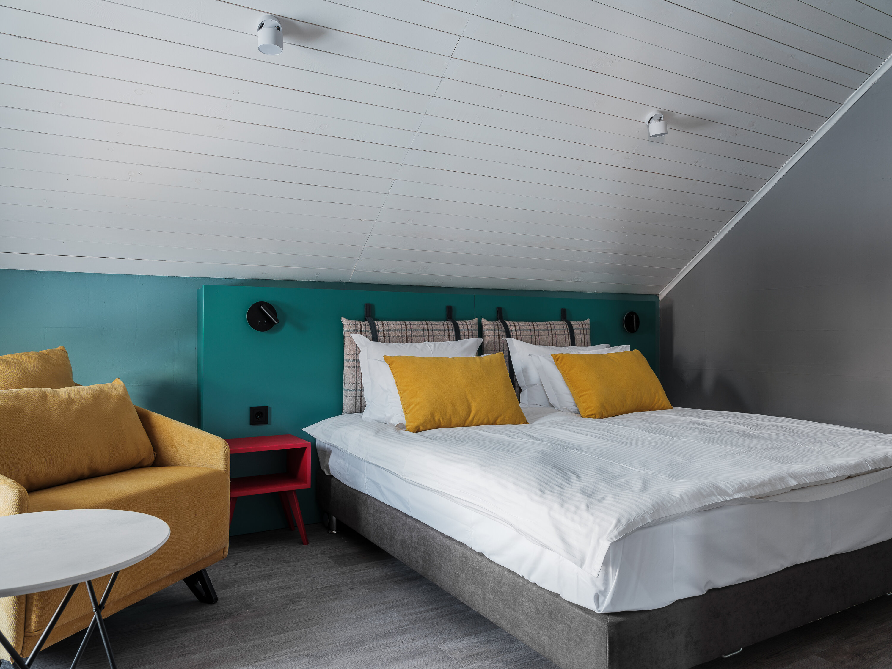 Двухкомнатный полулюкс с балконом