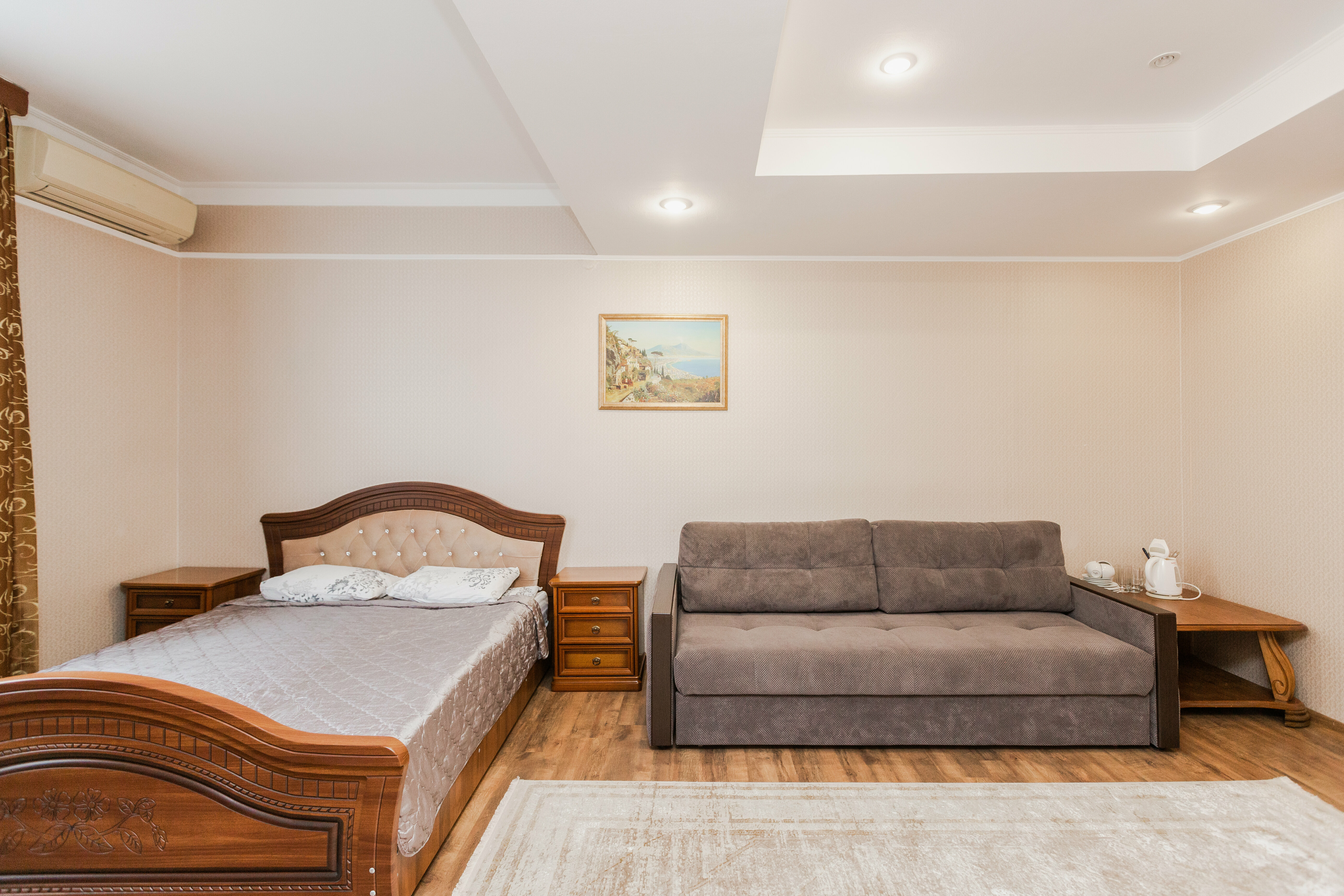 Трехместный номер «Комфорт» с душем